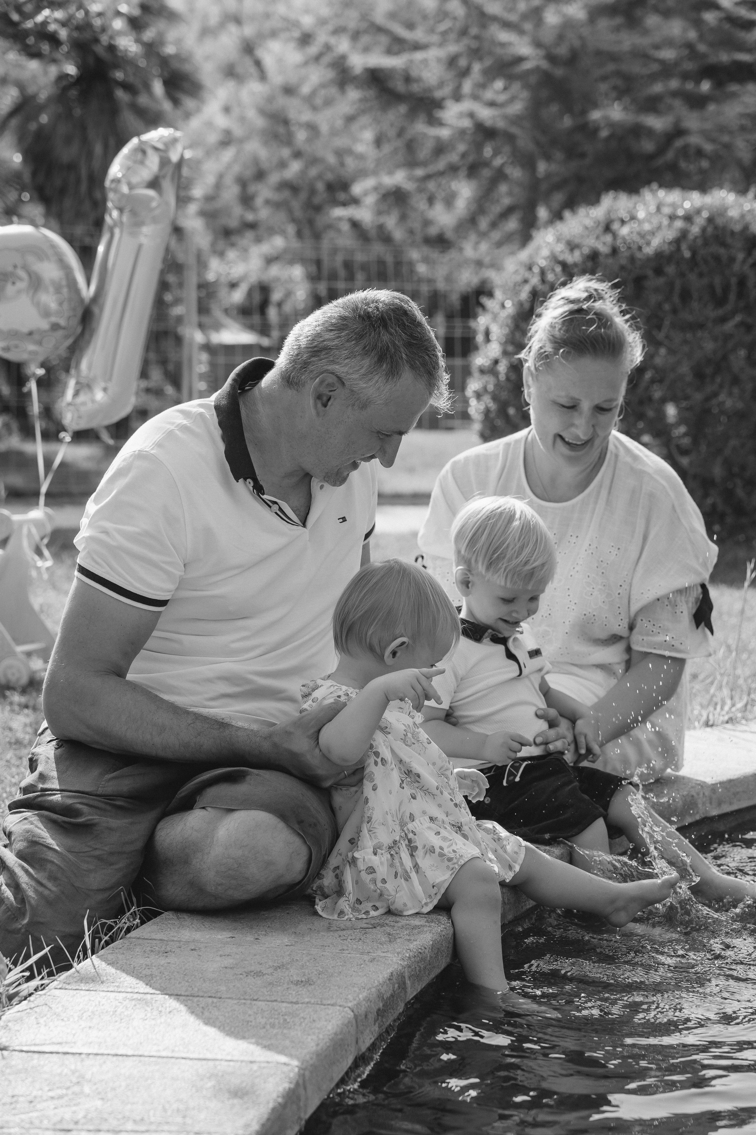 Anna, Pavel, Misha y Sofia. Fotógrafa de bodas y familias en España, Valencia: Nadia ProFoto