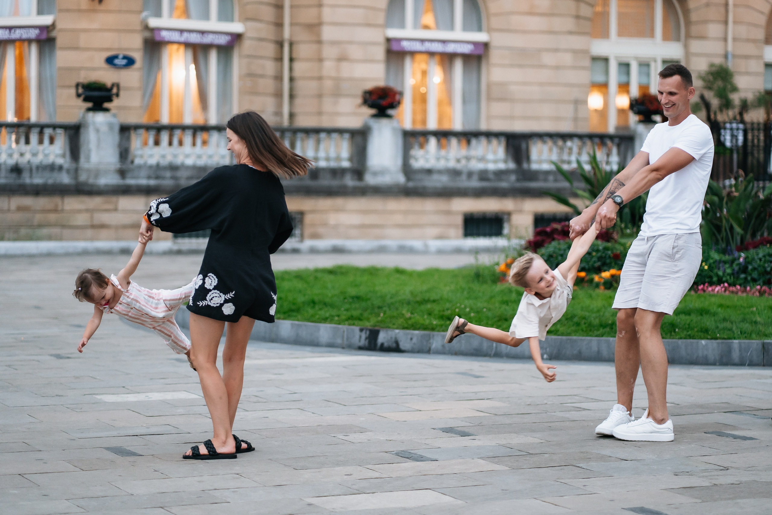 Family. Holigood foto y video reportaje de bodas en San Sebastián y Europa