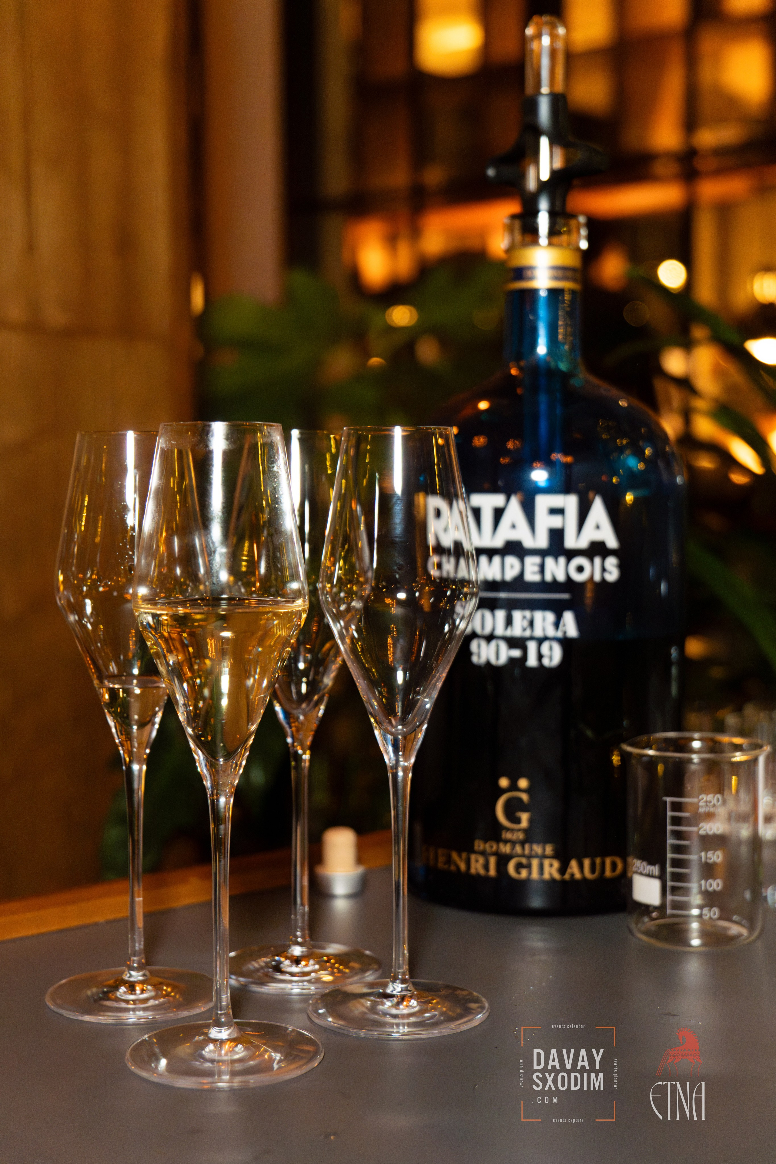 Новогодняя вечеринка | Фоторепортаж | Афиша | DAVAYSXODIM.com PHUKET. АФИША|ФОТОРЕПОРТАЖИ|ИВЕНТЫ|ПХУКЕТ