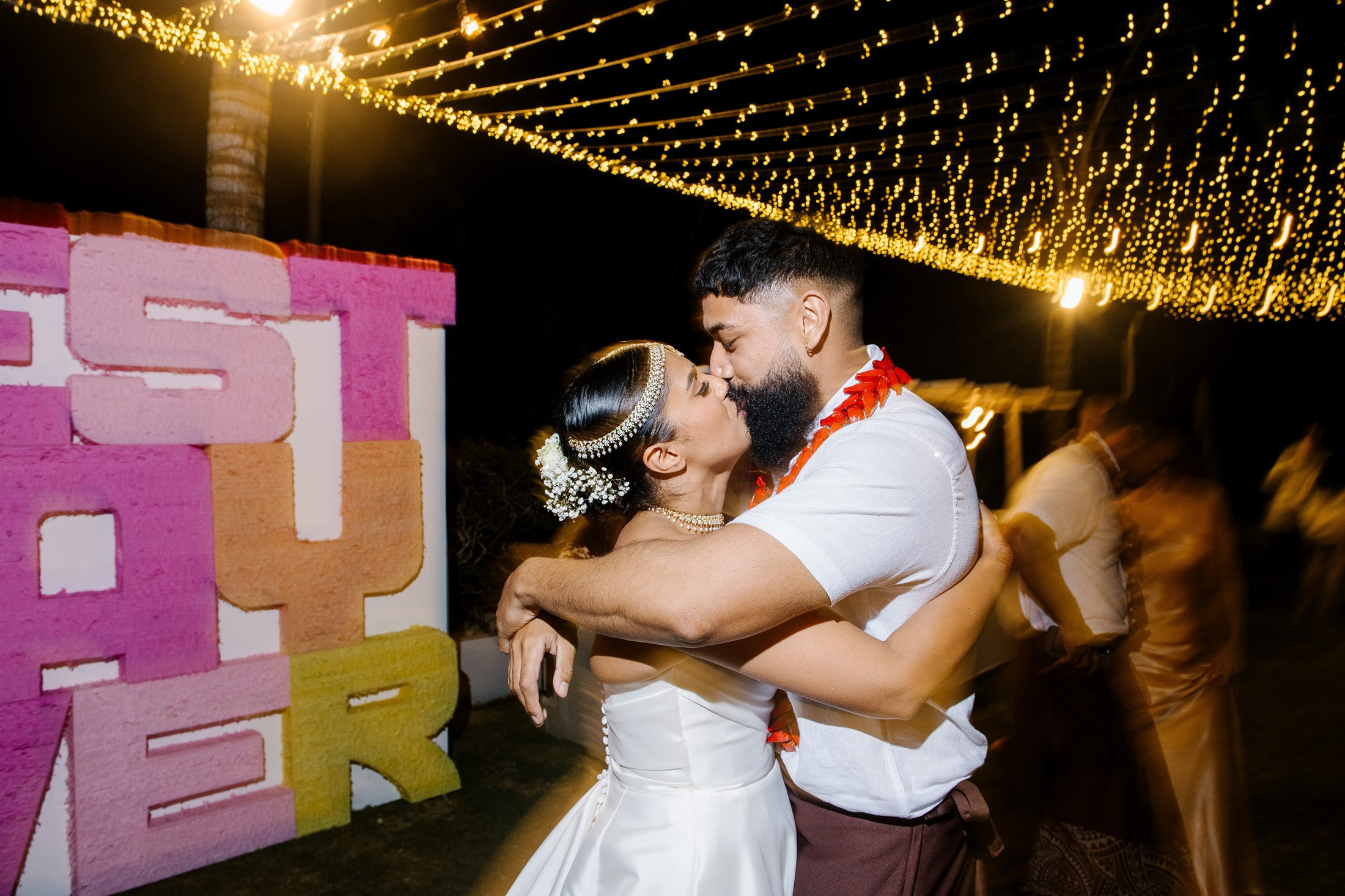 Big funny wedding with guests in paradise Bali island. Get.it.feel — Aesthetic Photography and Videography