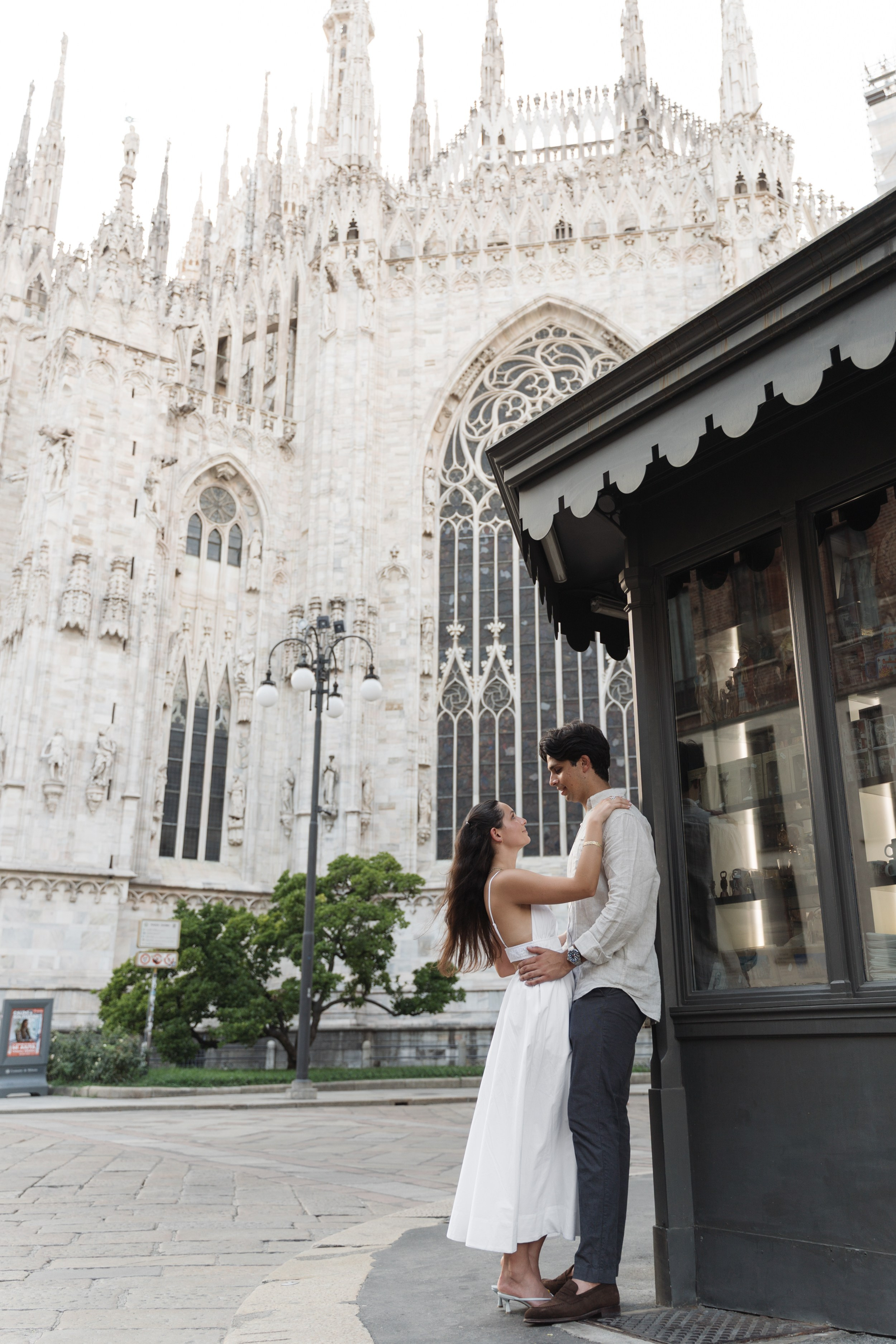 Secret Proposal in Milan. Lake Como Proposal Photographer | Surprise Proposals & Engagements