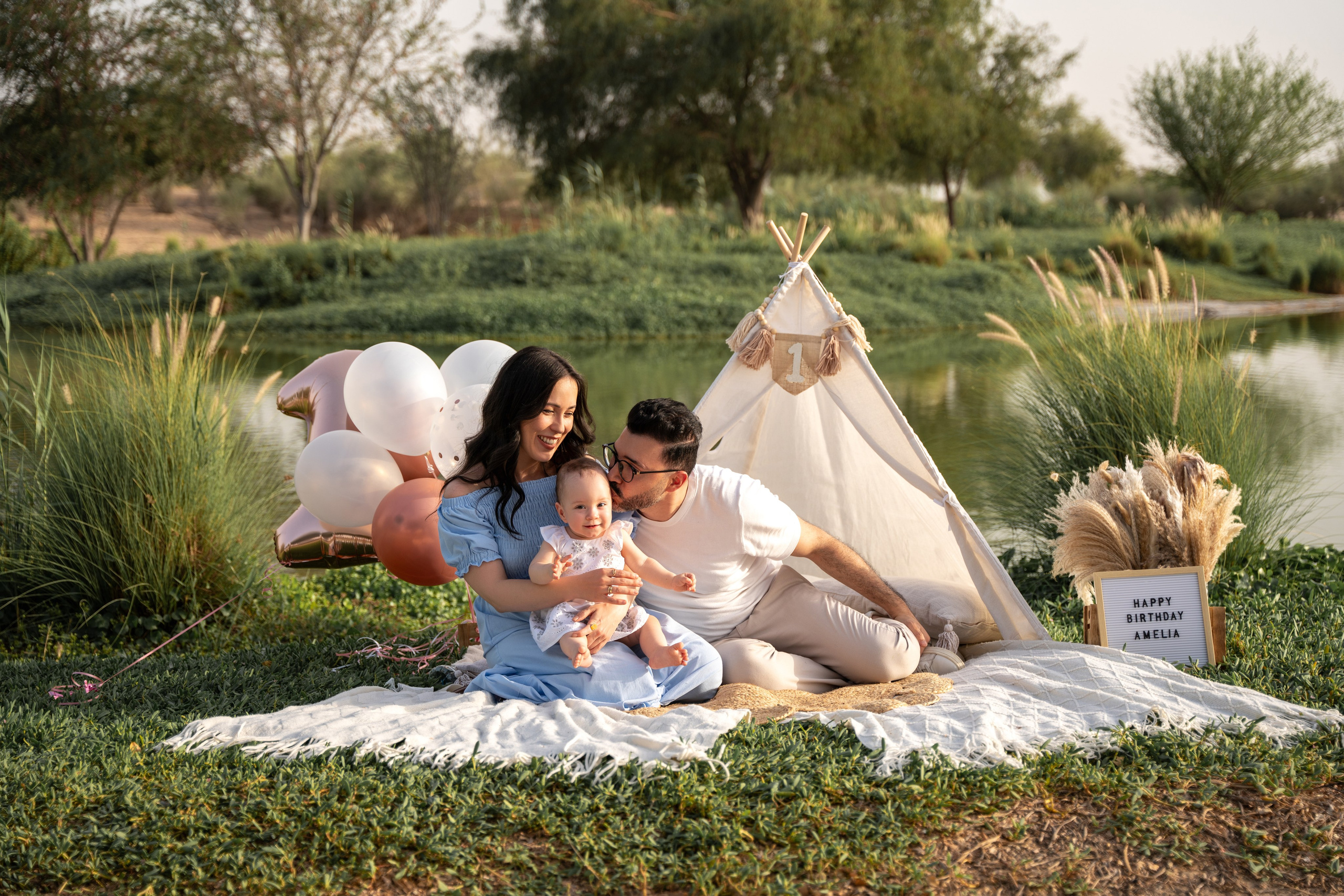 Lake oh happiness. Angela Iakovleva — Family Photographer in Dubai