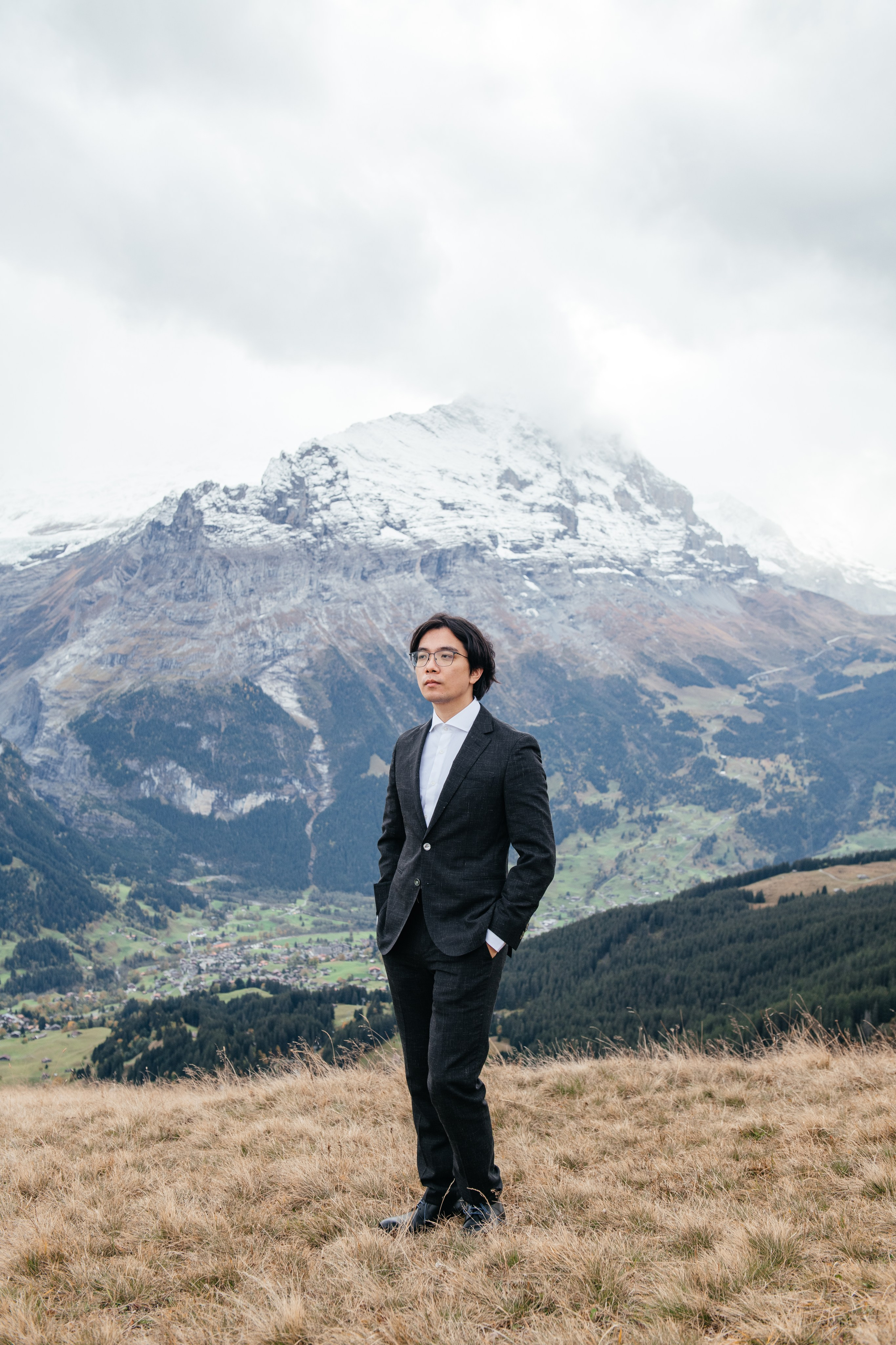 Kaiwen & Xiaoming Grindelwald, Switzerland. I am Elena Altendorfer. Wedding photographer in Zurich and Switzerland