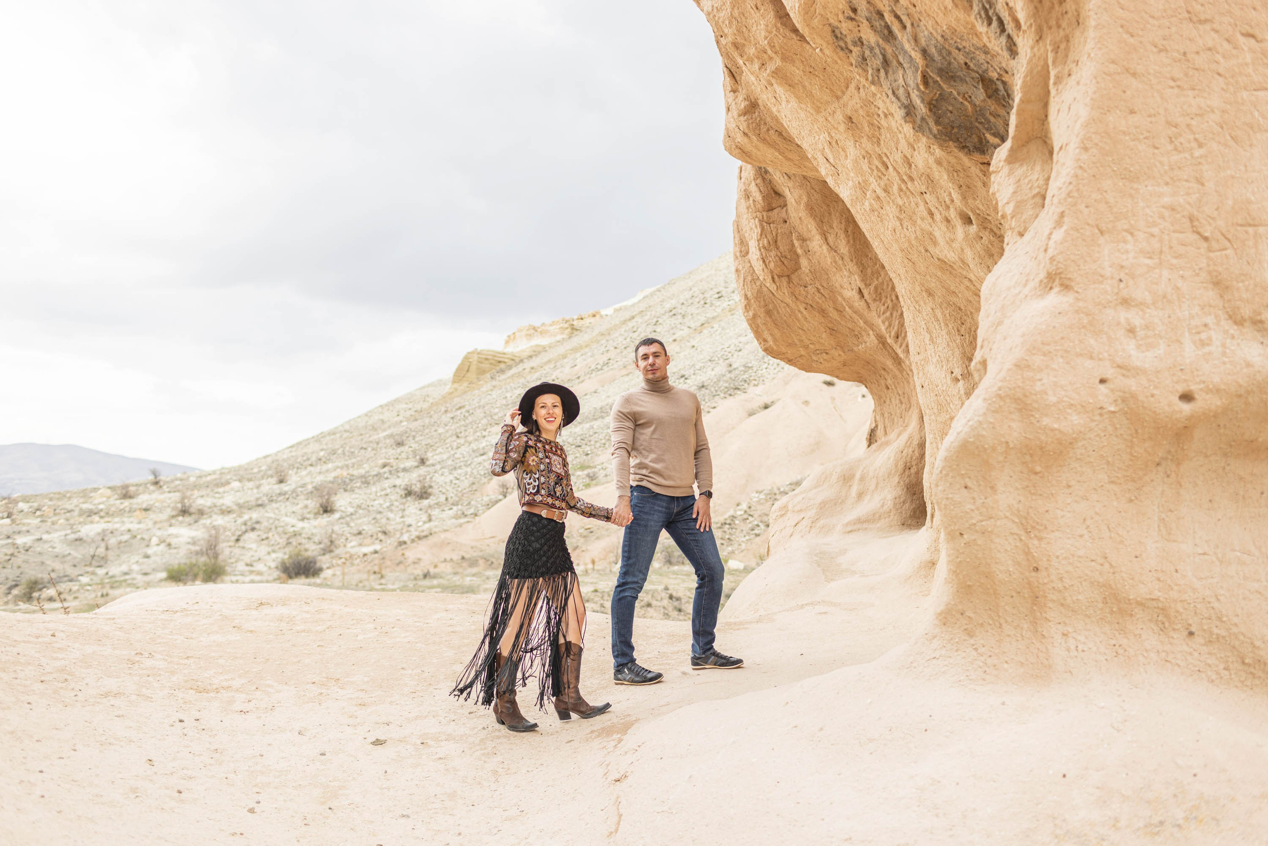 Stylish Photoshoot in the Charming Streets and Valleys of Cappadocia. Julia Ganch I Fashion Wedding Photography I Cappadocia Turkey