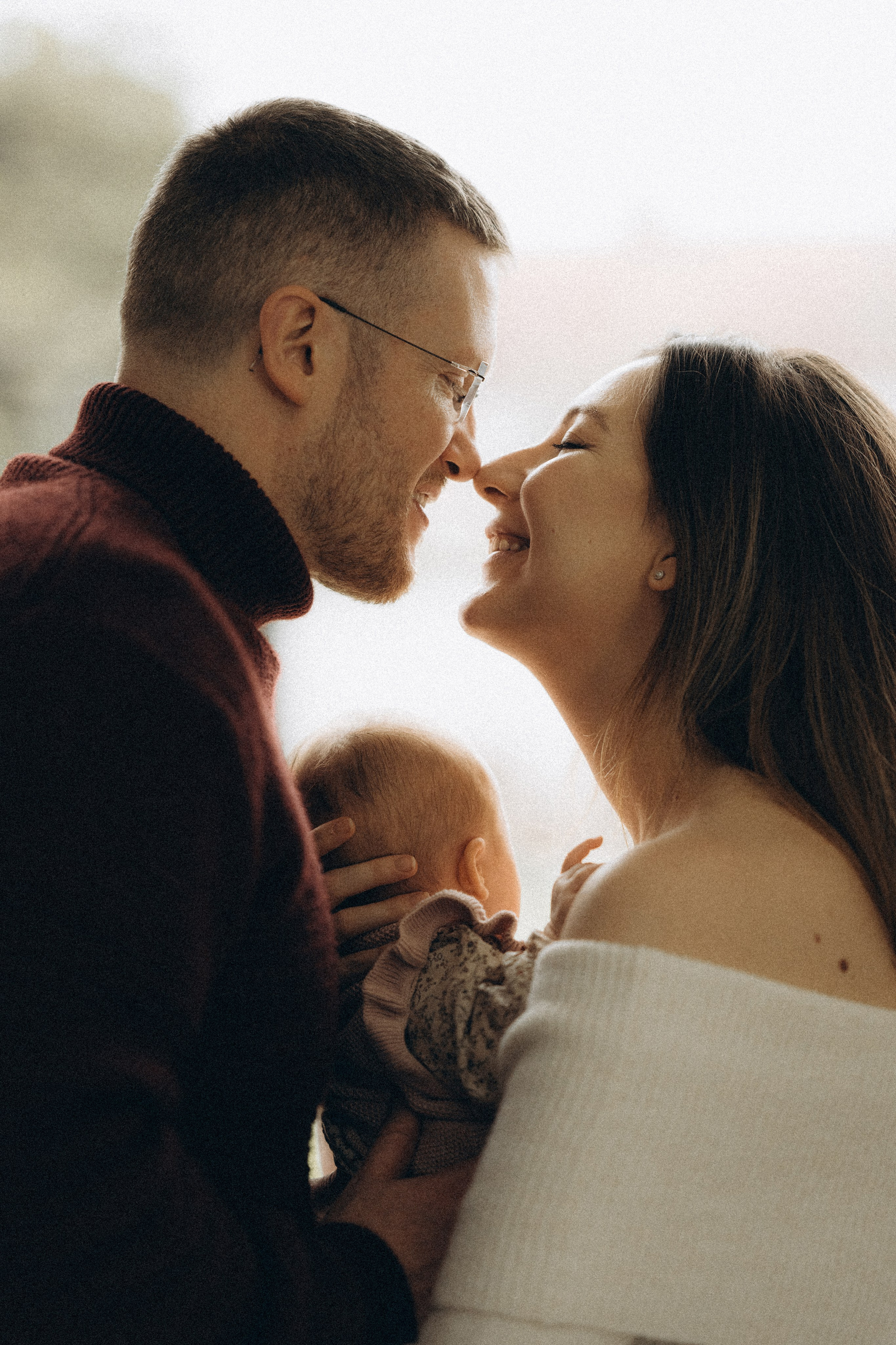 Home newborn session. Tania Gandrabur, photographer in West Midlands, England