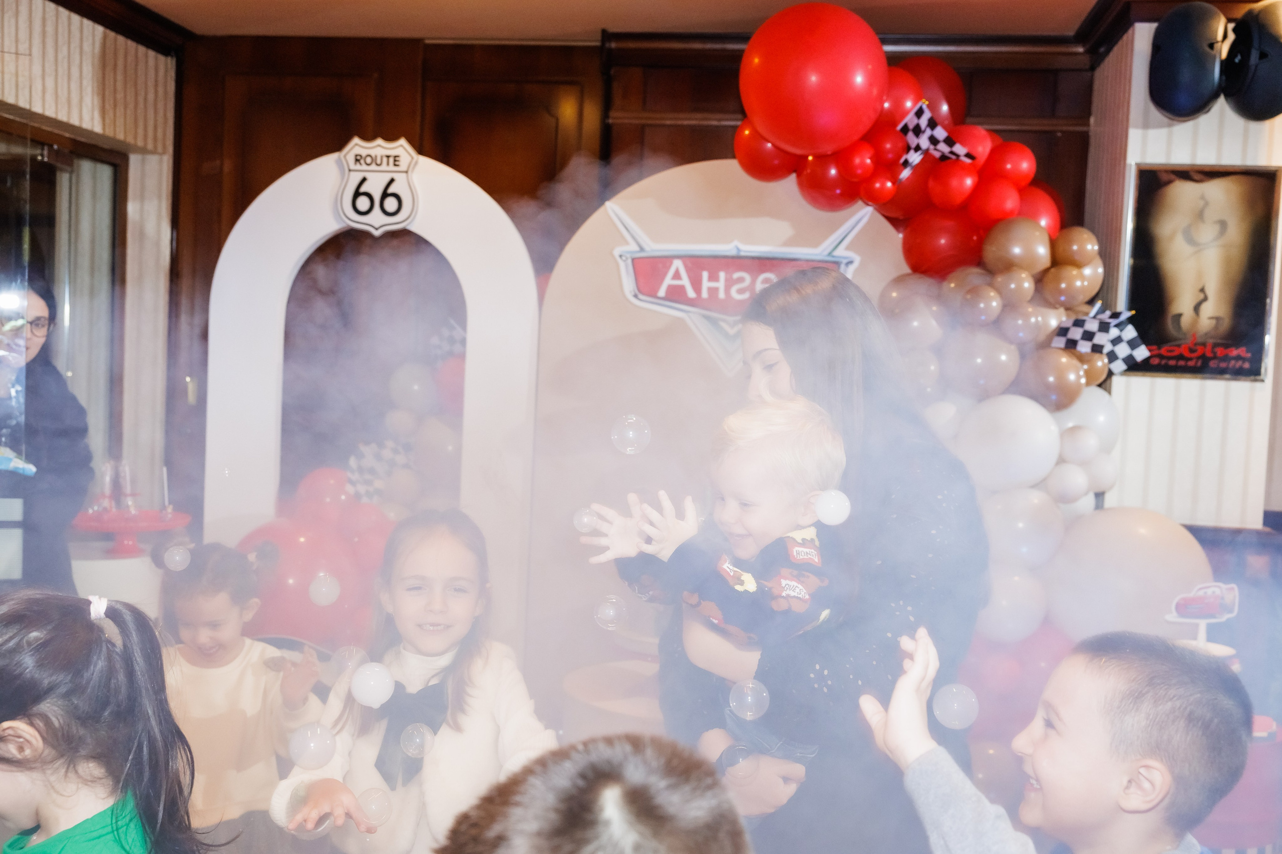 Честит Рожден Ден. Фотограф Ирина Йотова