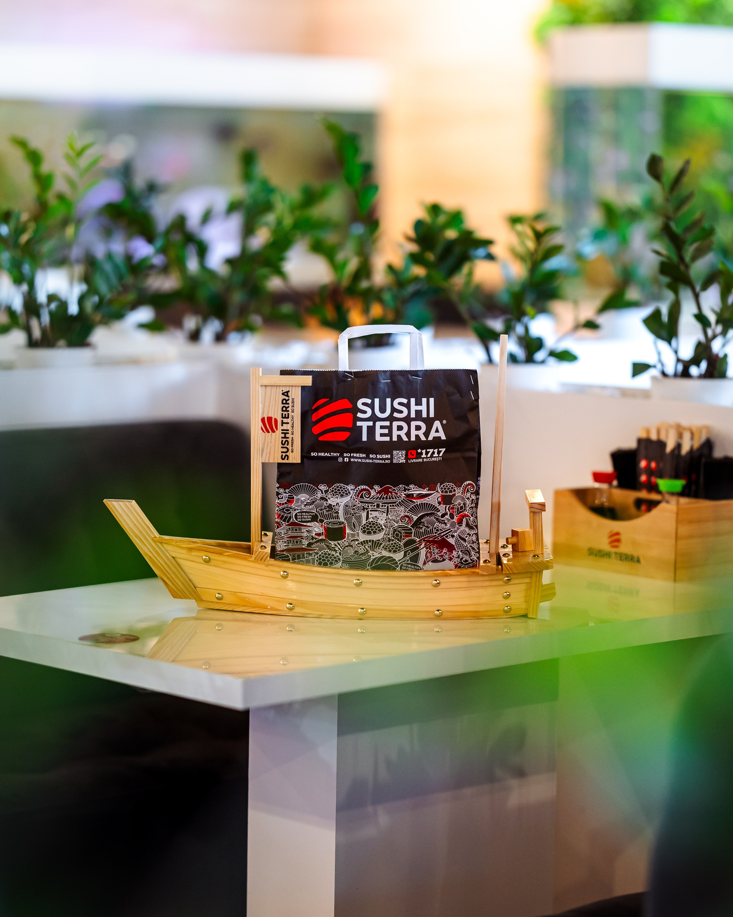 Sushi Terra. Marius Ciocan