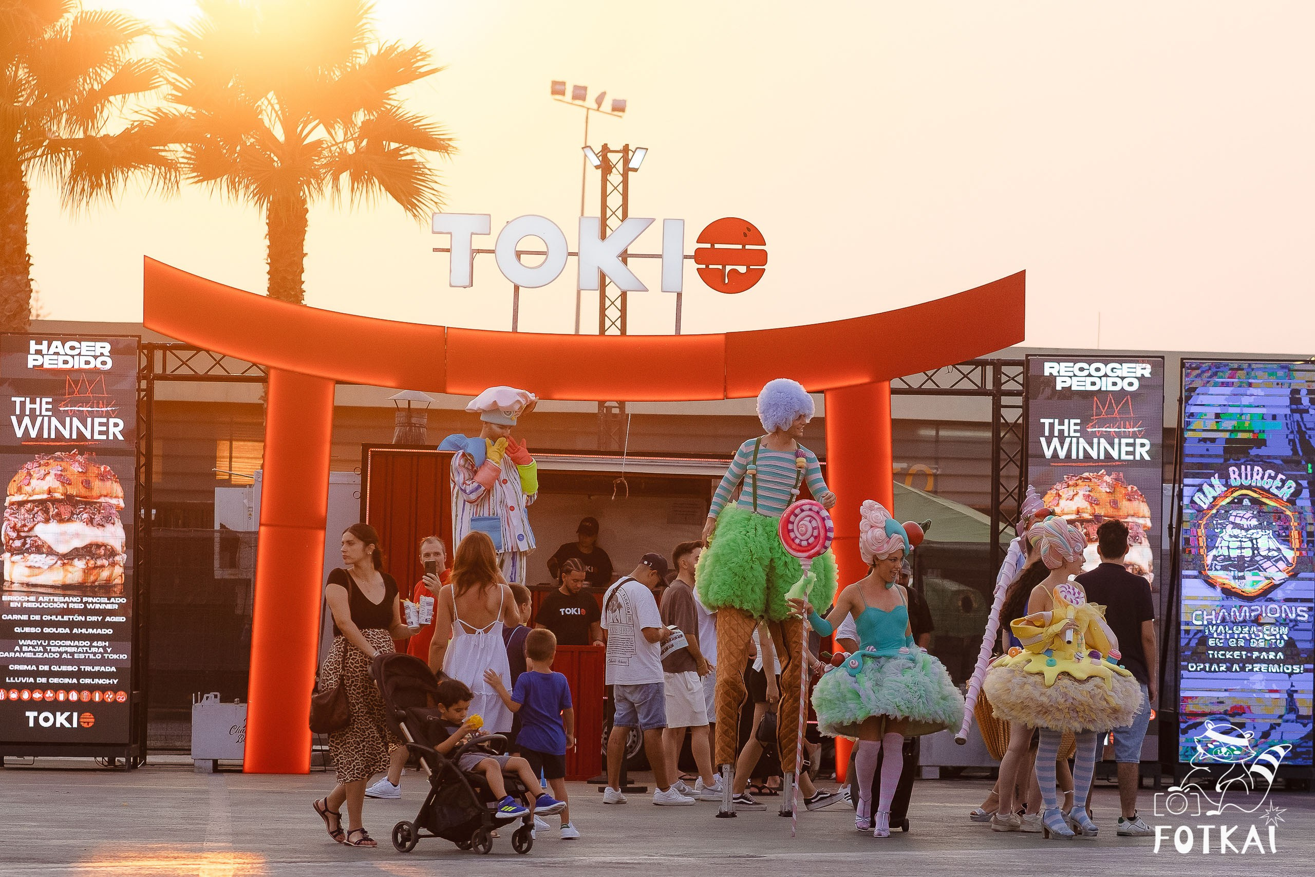 The Champions Burger en Torrevieja: Reportaje fotográfico 22.08.25 | FOTKAI