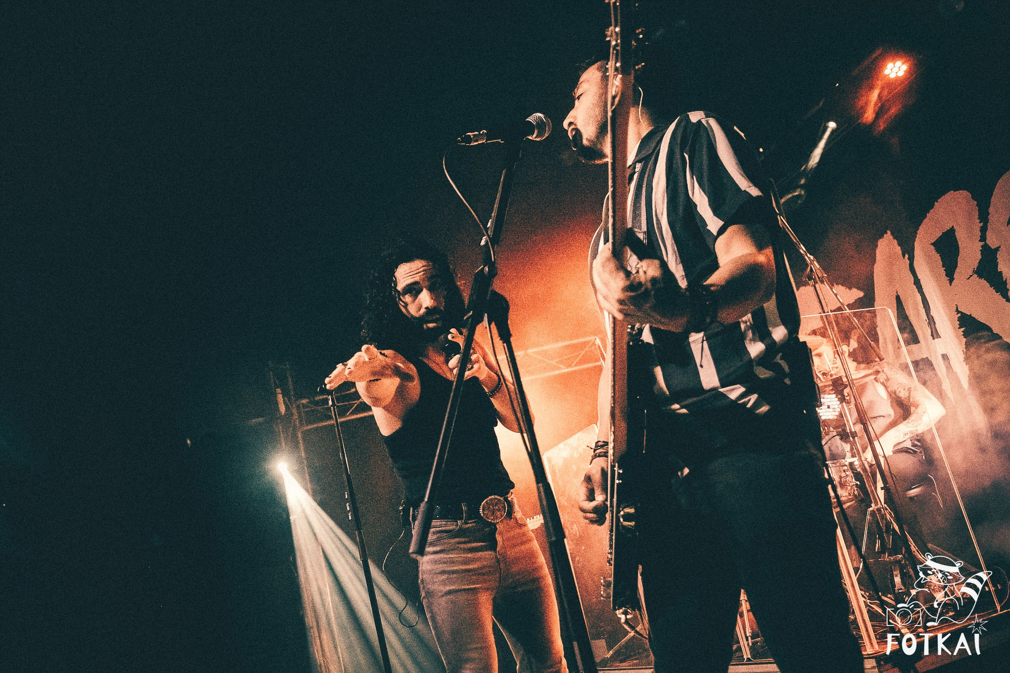 DENISDENIS — reportaje fotográfico del concierto en la Sala Marearock (Alicante) | FOTKAI