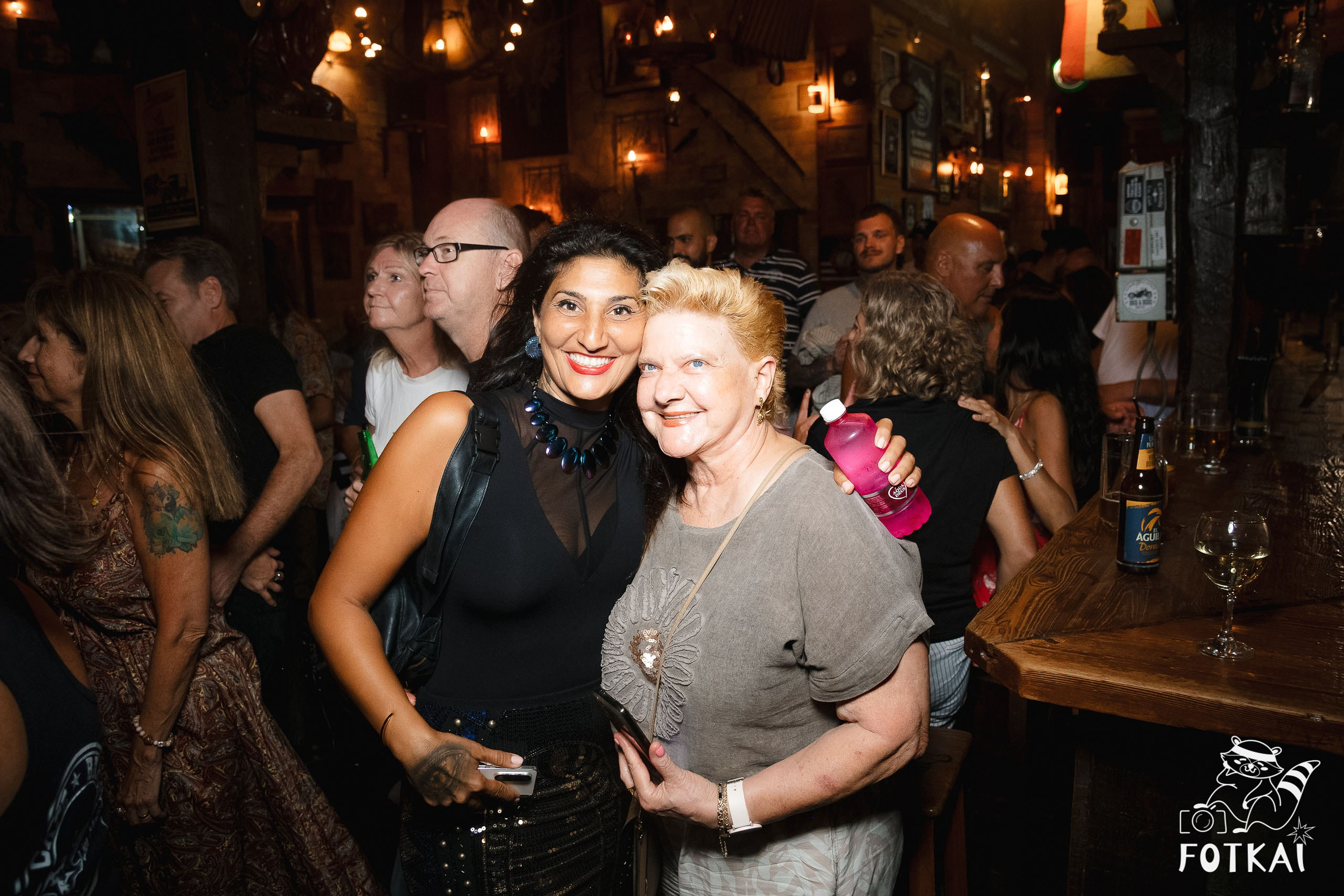 El Paso Rock Bar Torrevieja: Reportaje fotográfico 03.10.25 | FOTKAI