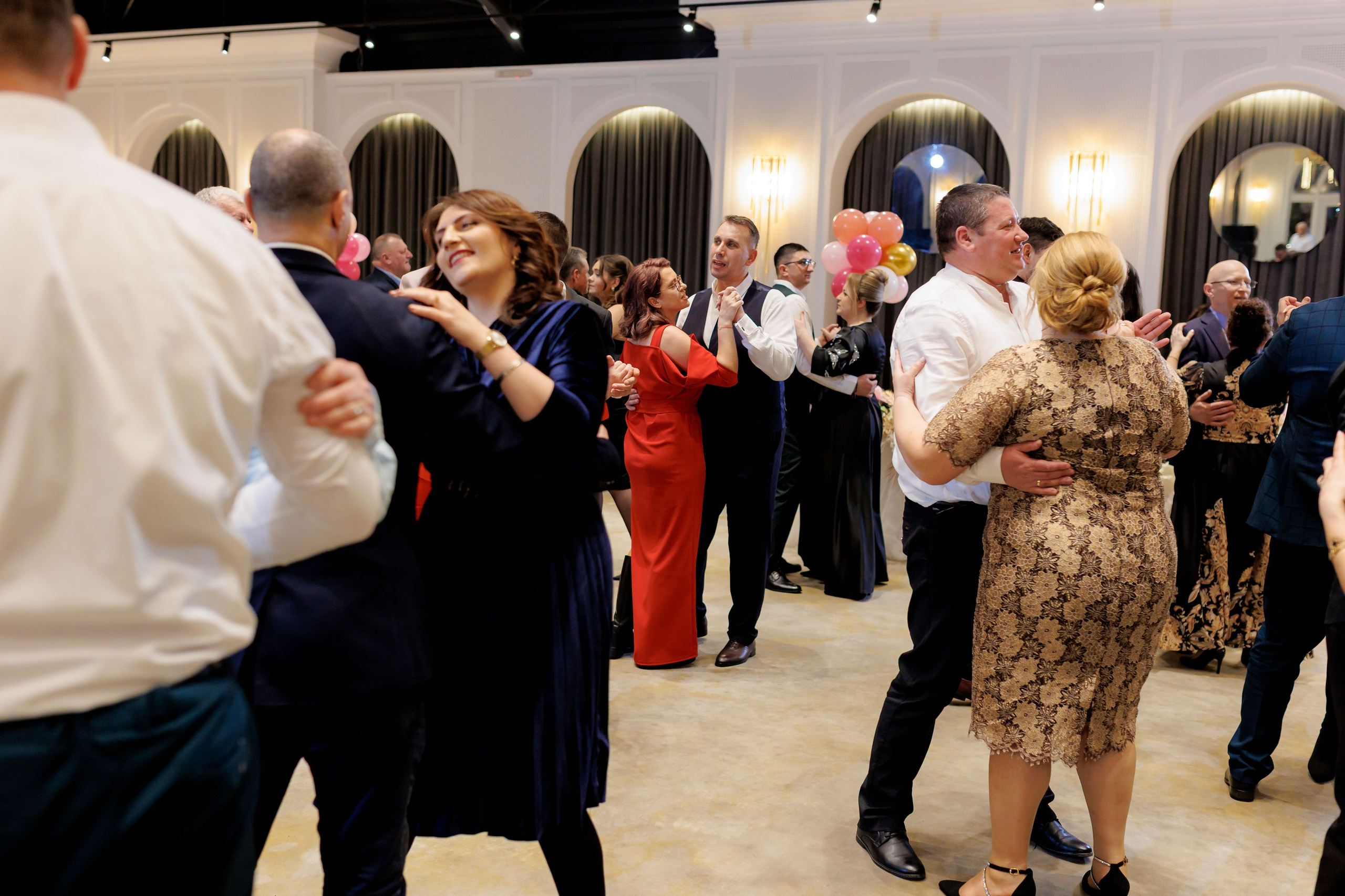 Povestea voastră, regizată de noi |Cristi Turculet Videograf Nuntă Suceava | wedding highlight. Servicii foto-video profesionale, pentru momente de neuitat