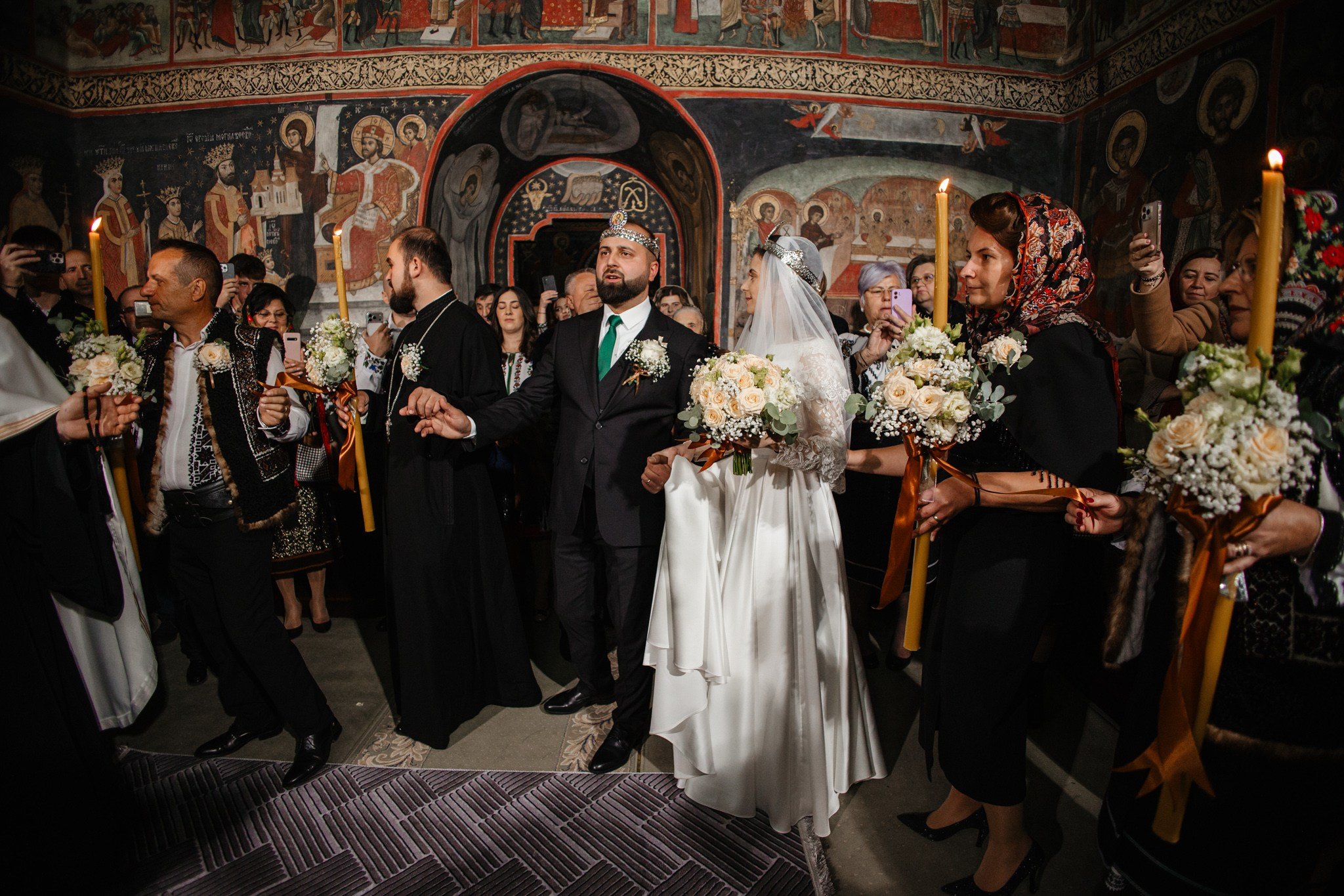 Nunta de Poveste la Sucevița: Cristi și Andreea. Servicii foto-video profesionale, pentru momente de neuitat