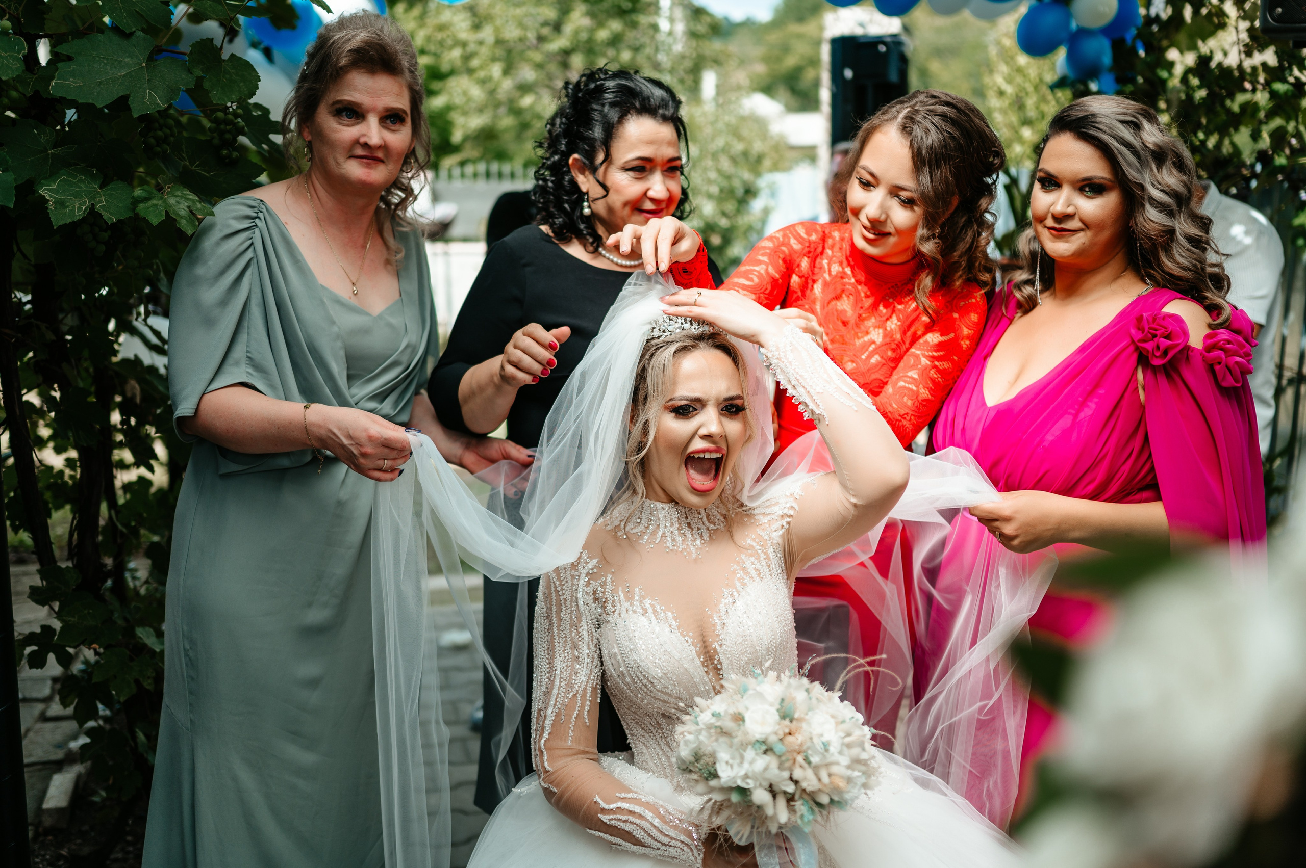 Mihaela & Bogdan. Fotograf si Videograf | Nuntă-Botez