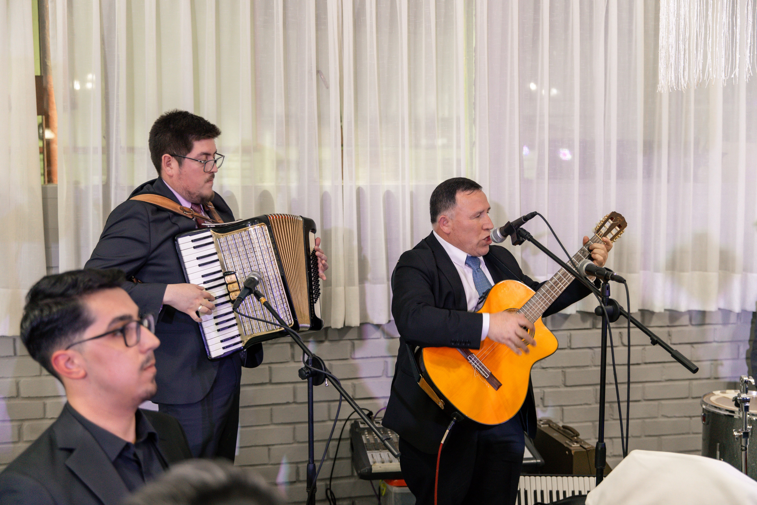 Johana y Edgar. Dinka & Emilio - El arte de preservar lo que no se repite