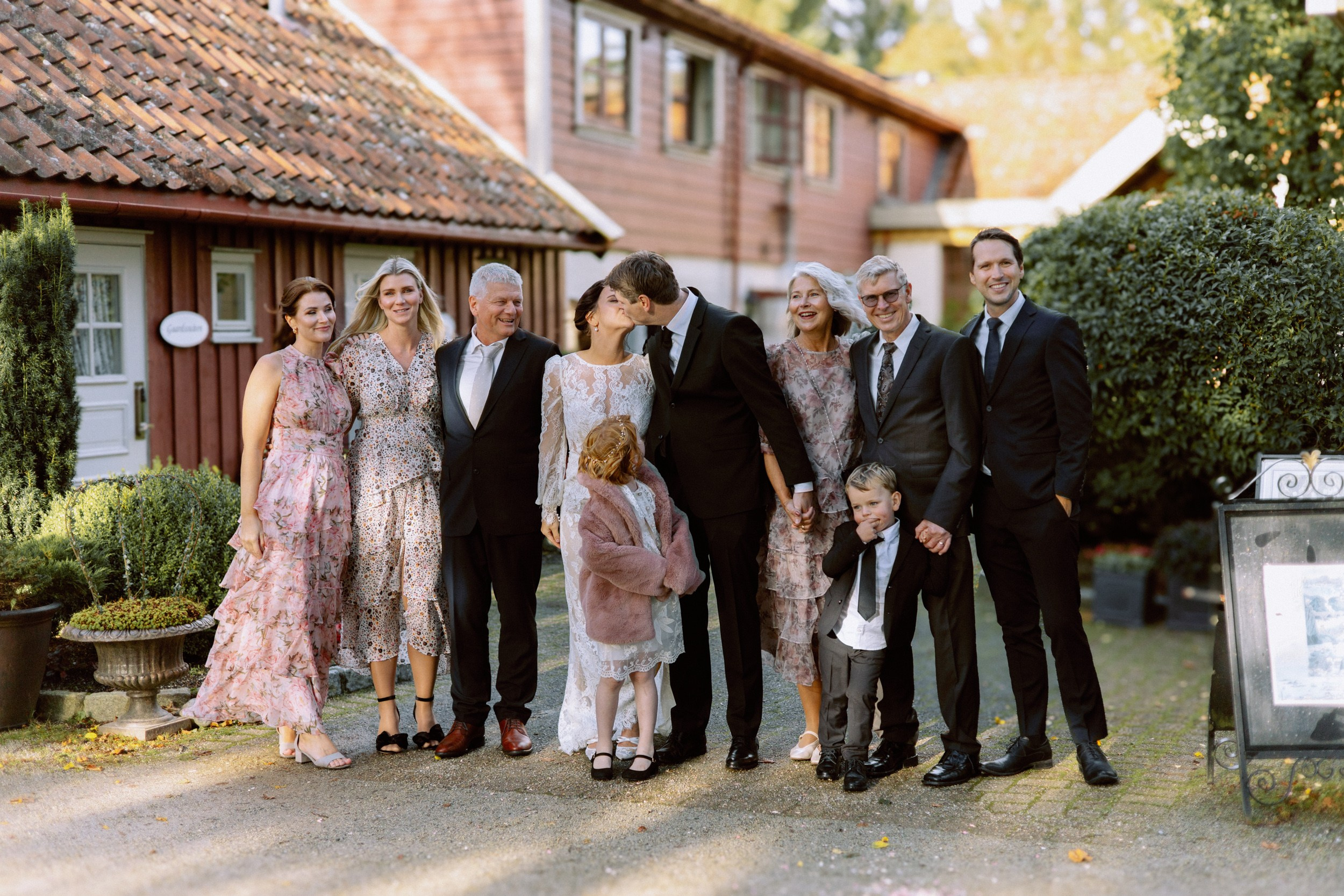 Our beautiful film. Warm family & Wedding stories