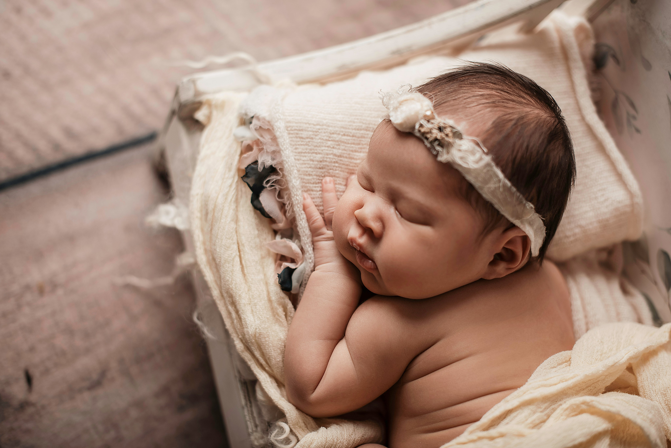 Little Artemis, 10 days. Newborn, pregnancy, family photographer in New Jersey