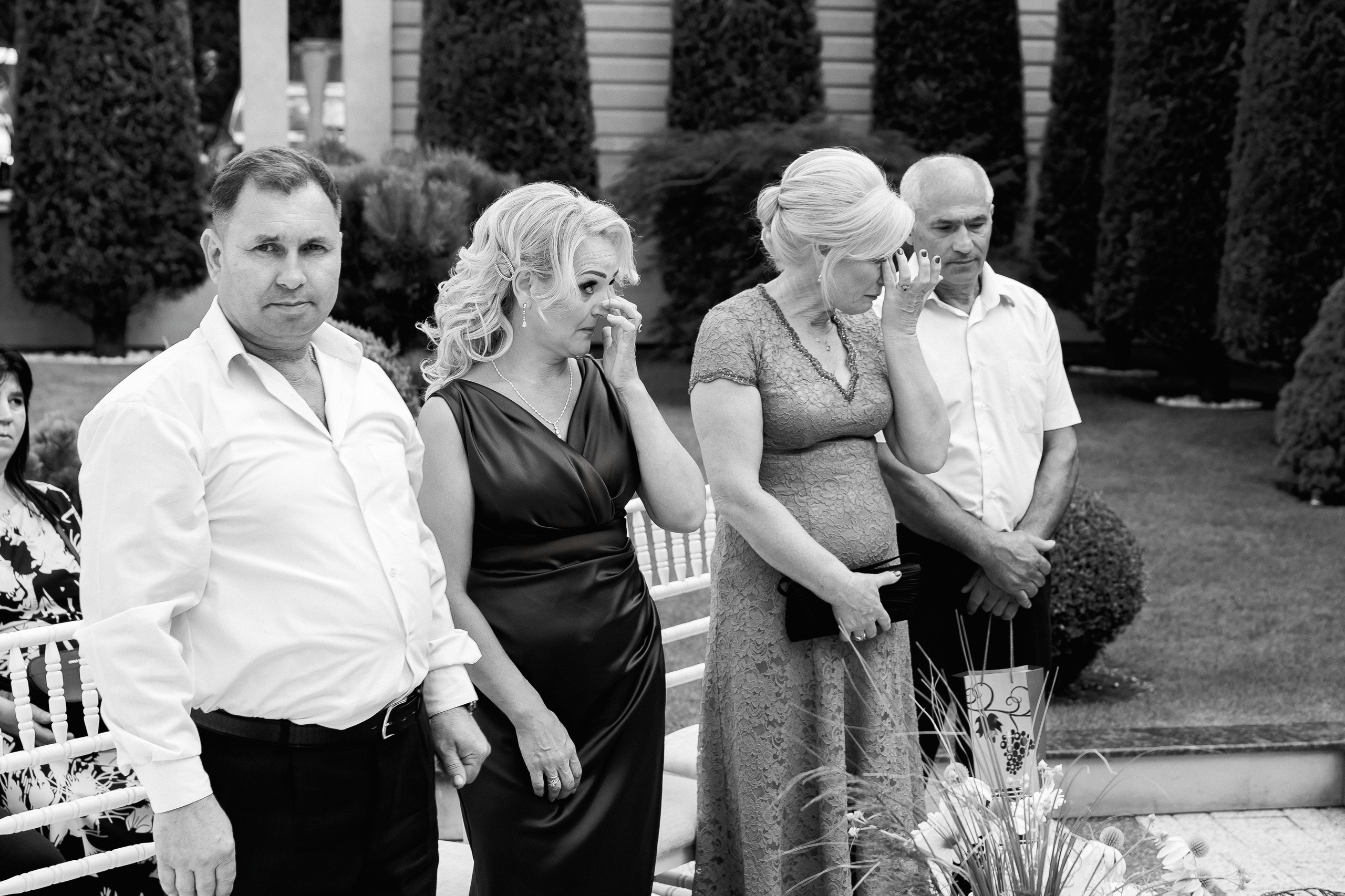 Eugen & Livia — Grand Elysee — Wedding Day. Servicii Foto și Video 067188353