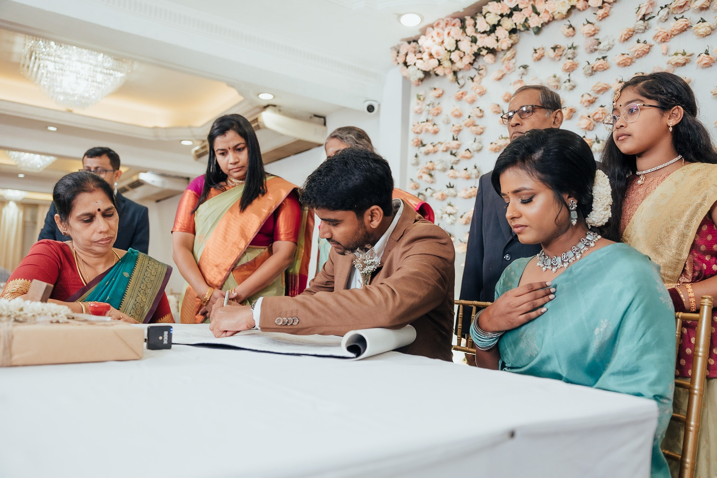 Top Tamil Wedding Photographer in Colombo | Ceylon Stories