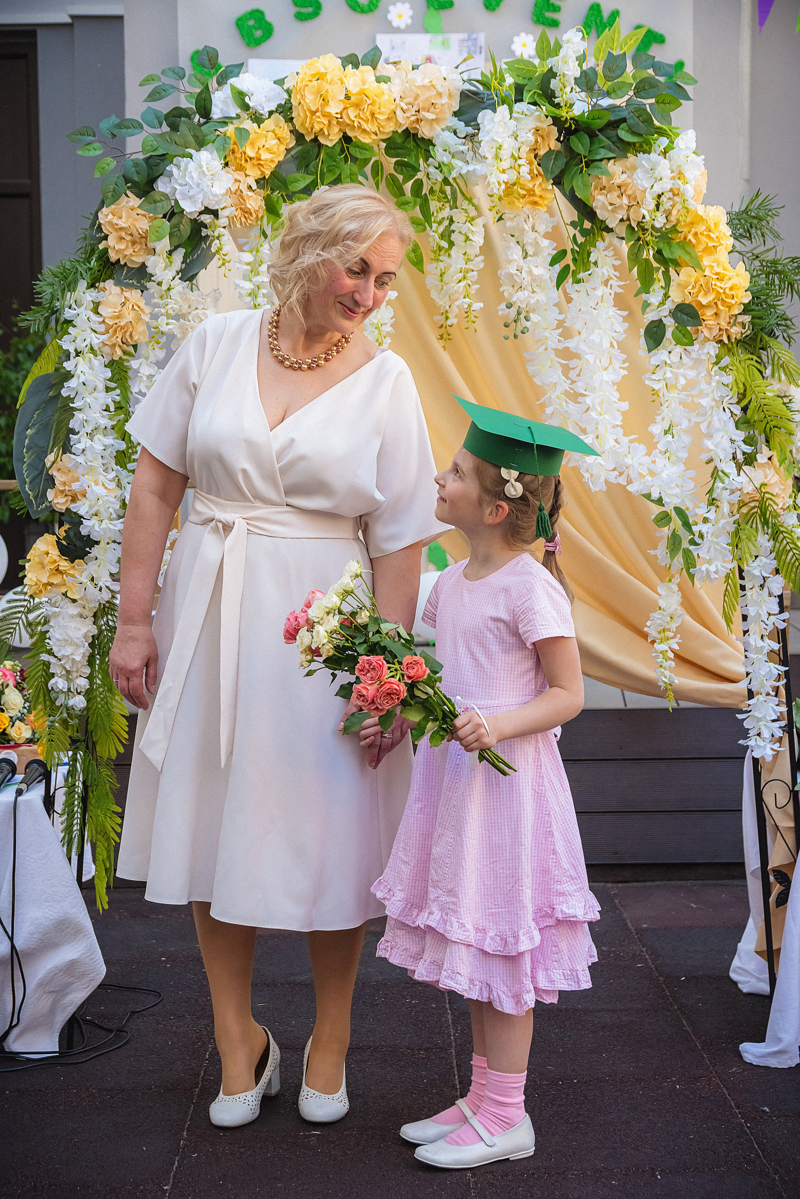 Zīles Skolas Izlaidums. Fotogrāfs Rīgā. Gīmenes, individuālās un dažādu produktu fotosesijas