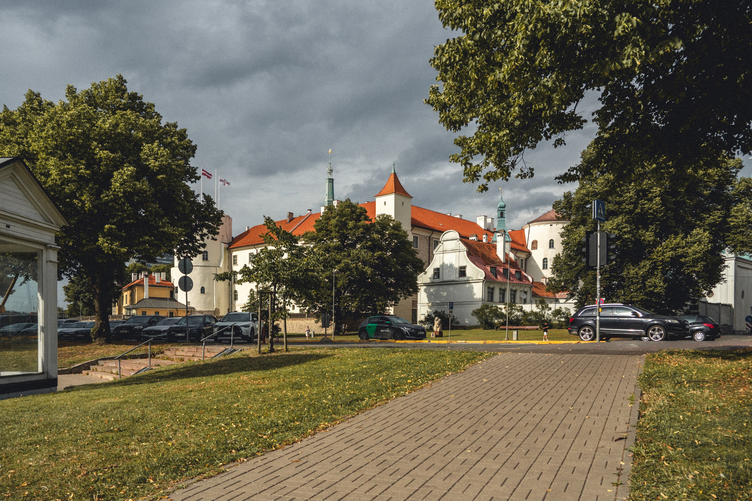 Voyage à Riga. Photographe sur Cote d’Azur. Portraits de familles, couples, enfants, événements