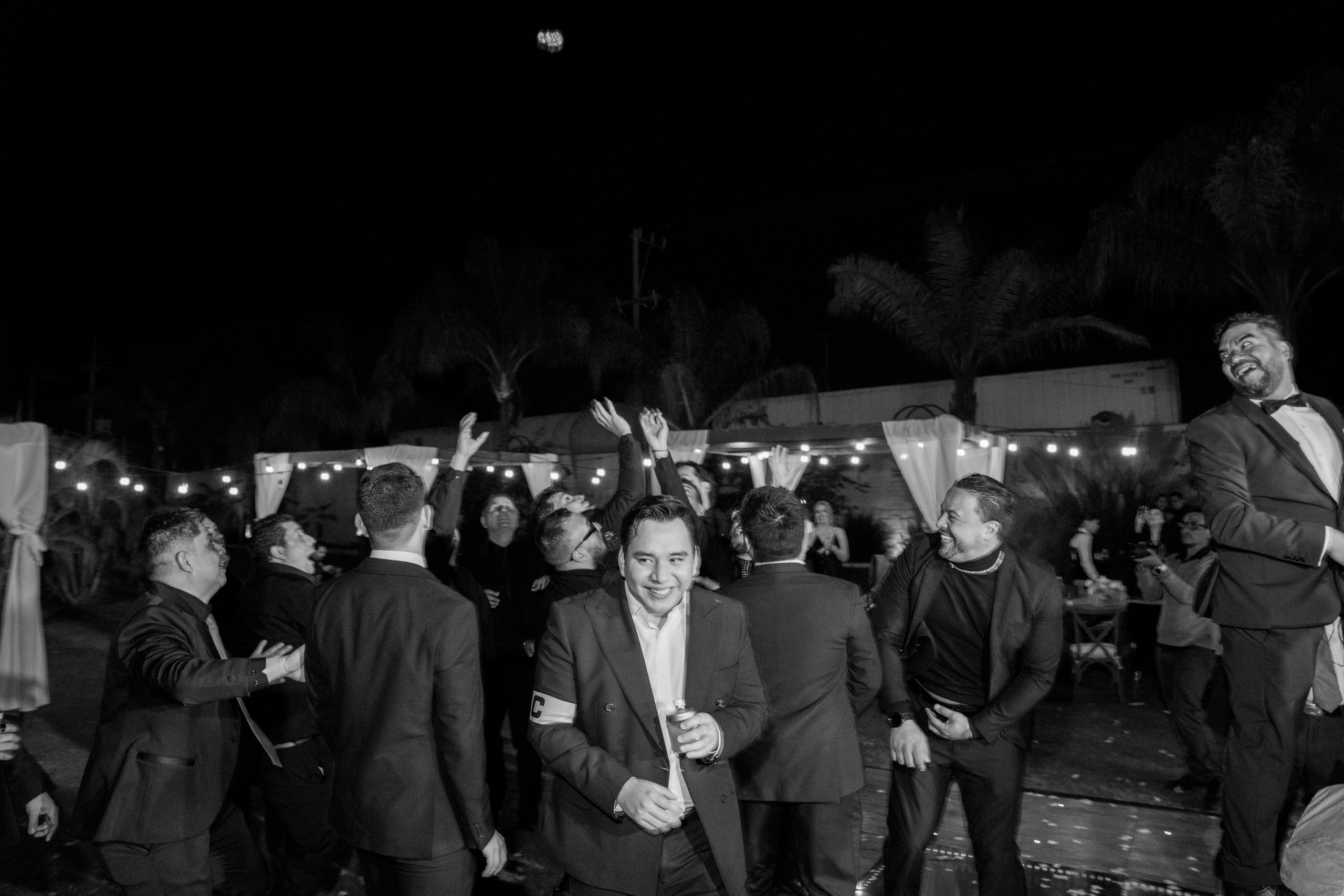 Roby & Jano. Elopement & Lifestyle Wedding Photographer