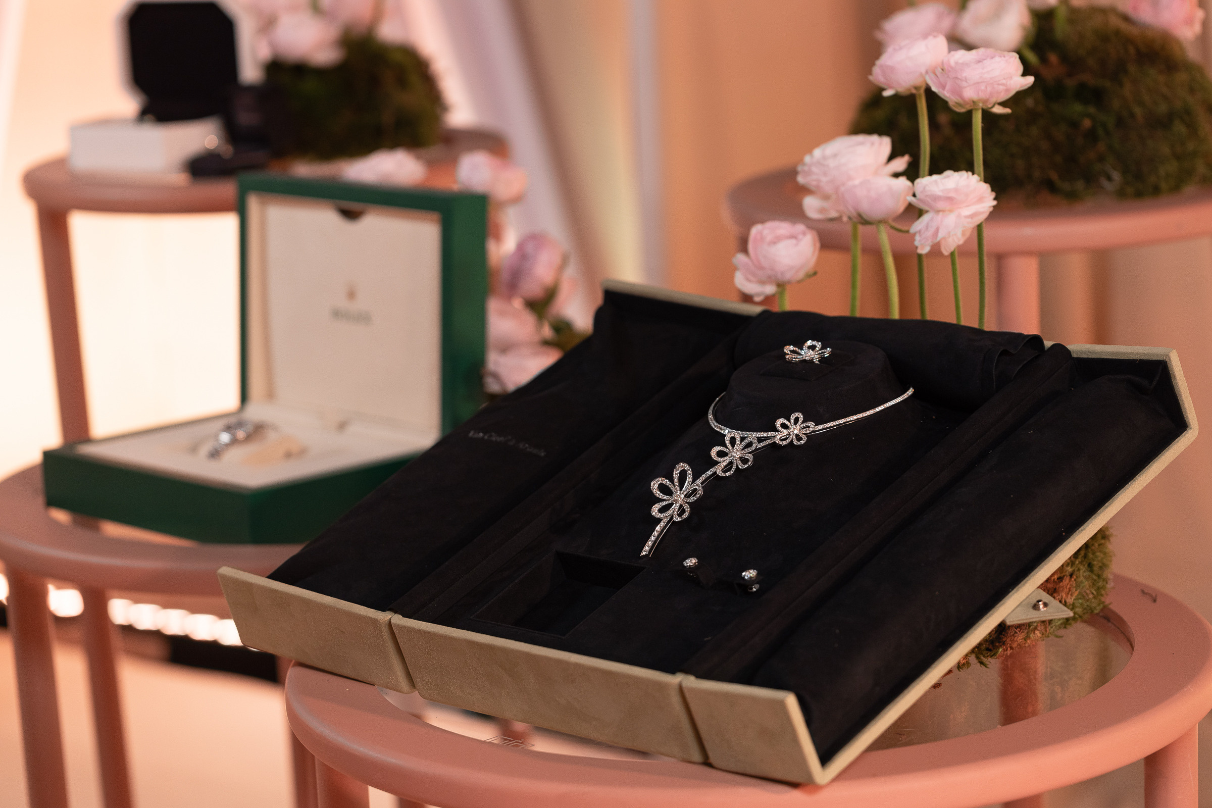 Engagement. Wedding female photo and video studio in UAE