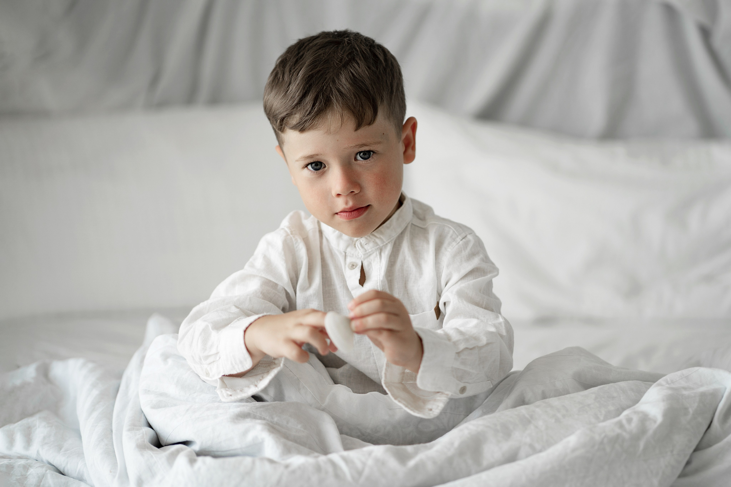 Kids Photoshoot in Abu Dhabi — Real Emotions & Genuine Moments. Mariia Safronova is your photographer in Abu Dhabi and Dubai