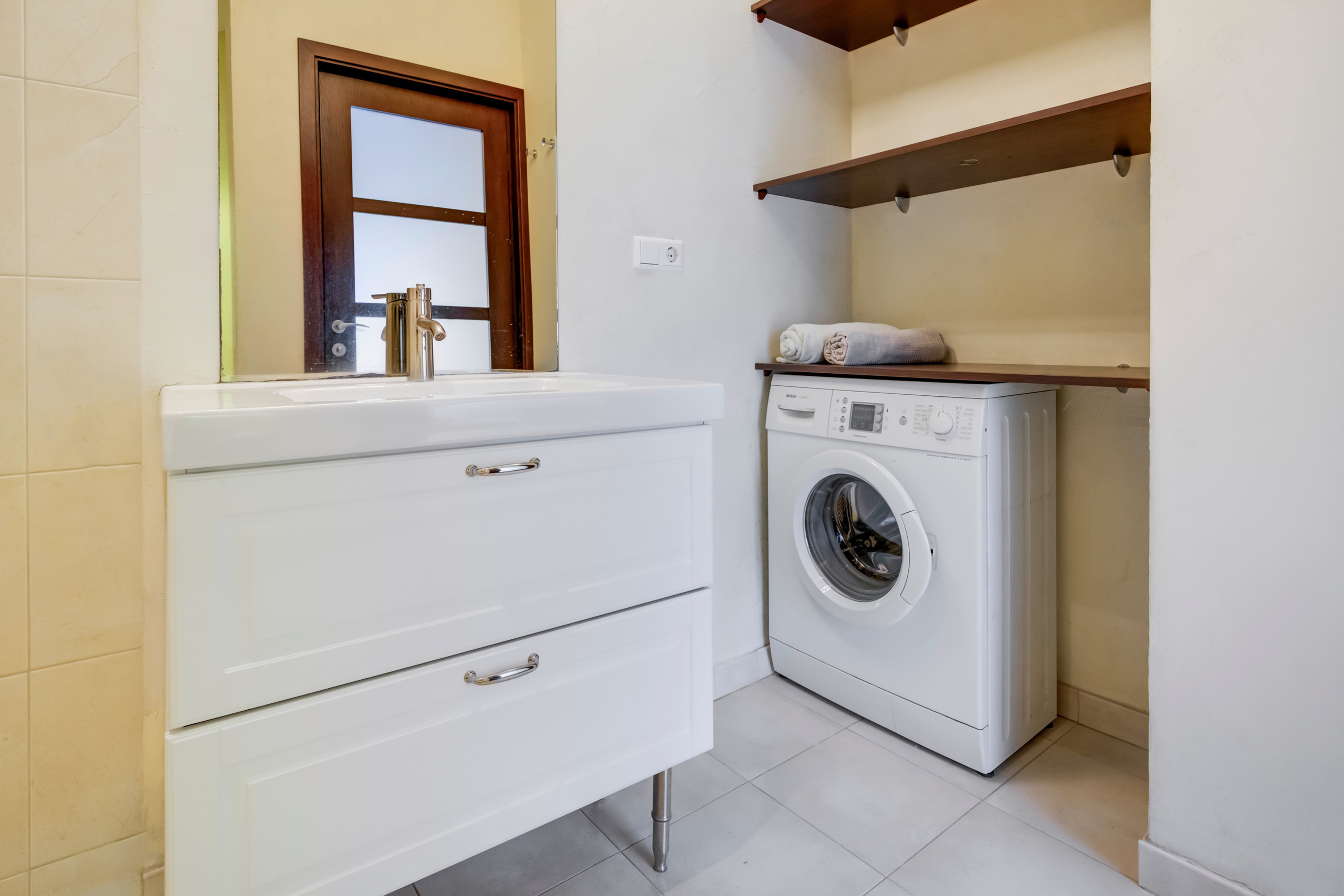 Pamėnkalnio g. 3. Elina Sapiega fotografė Vilniuje