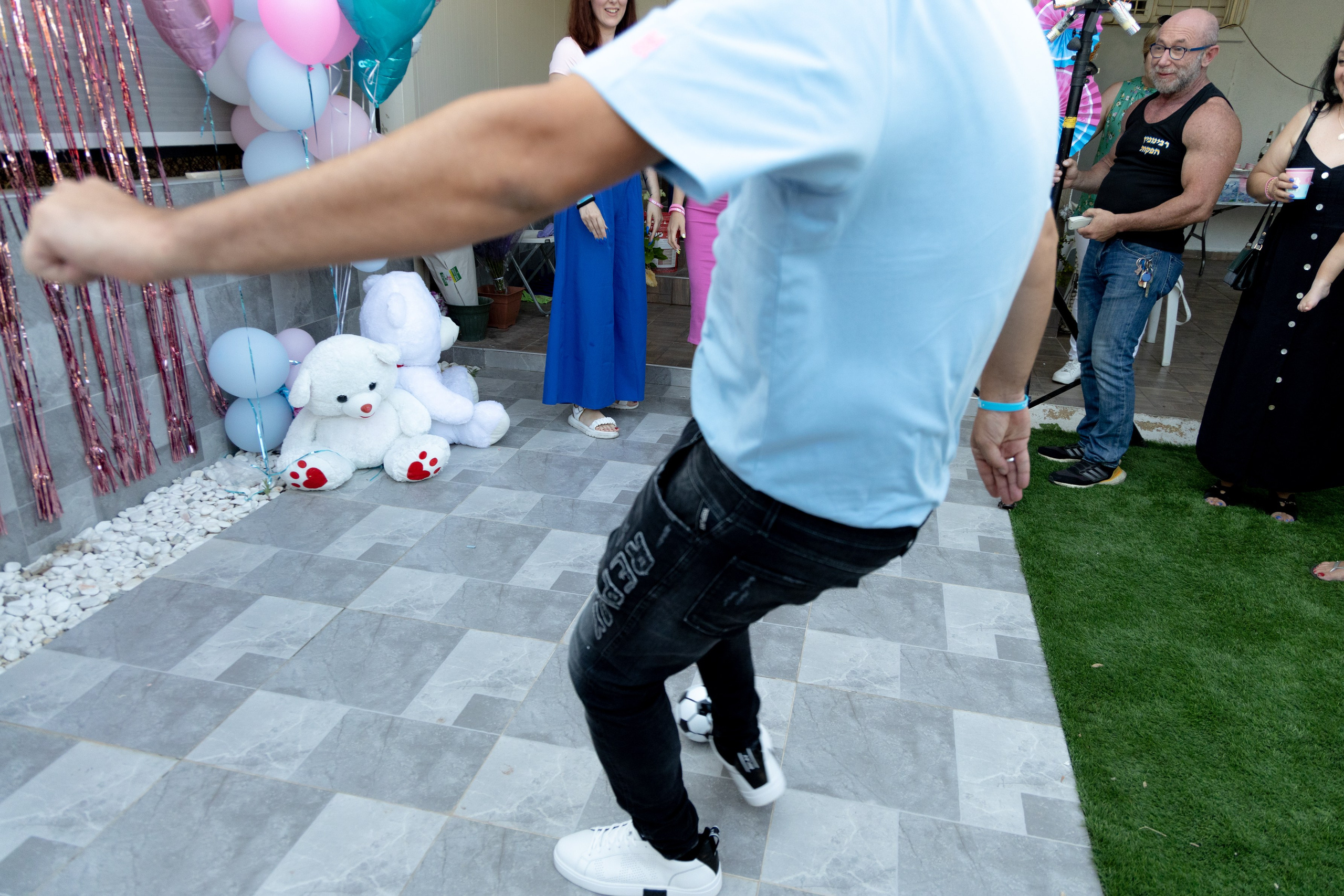 Gender Party for Alina and Michael. Home