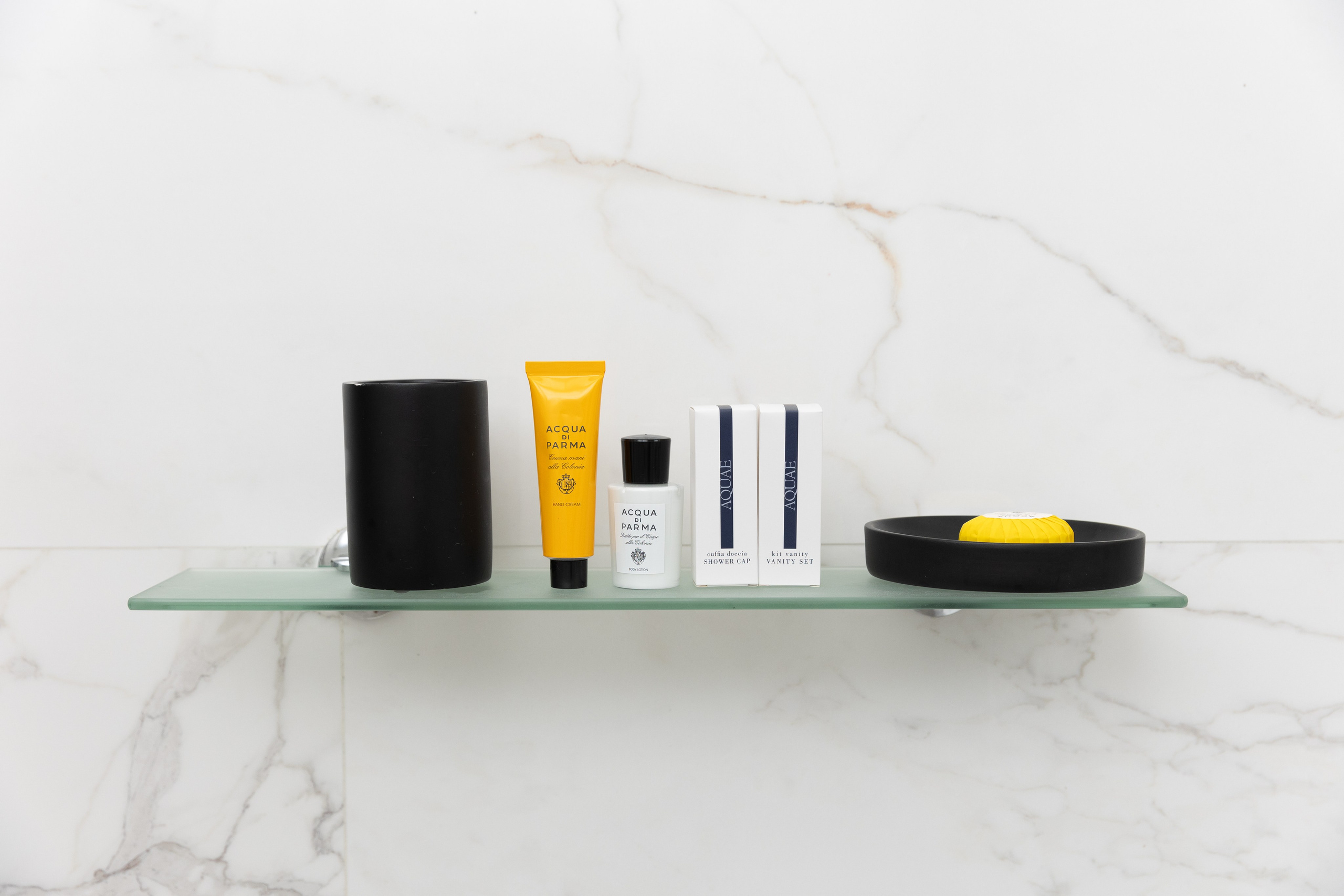 ROMA LUXUS. Elizaveta Razumova | Fotografa Cinematica per Love Story, Matrimoni e Ritratti