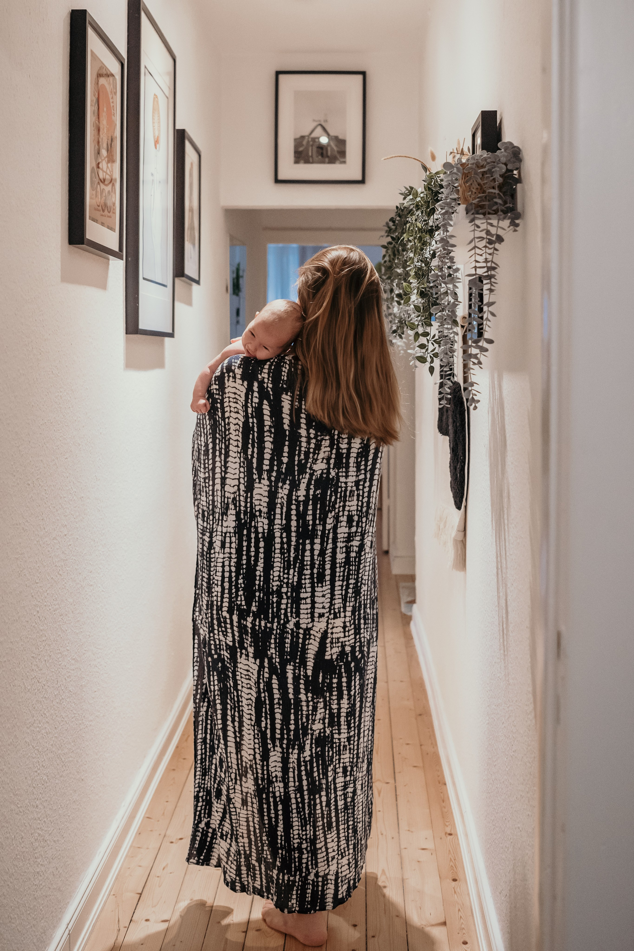 Isabelle. Maternity Newborn and Family photographer Hamburg Claire Hambley