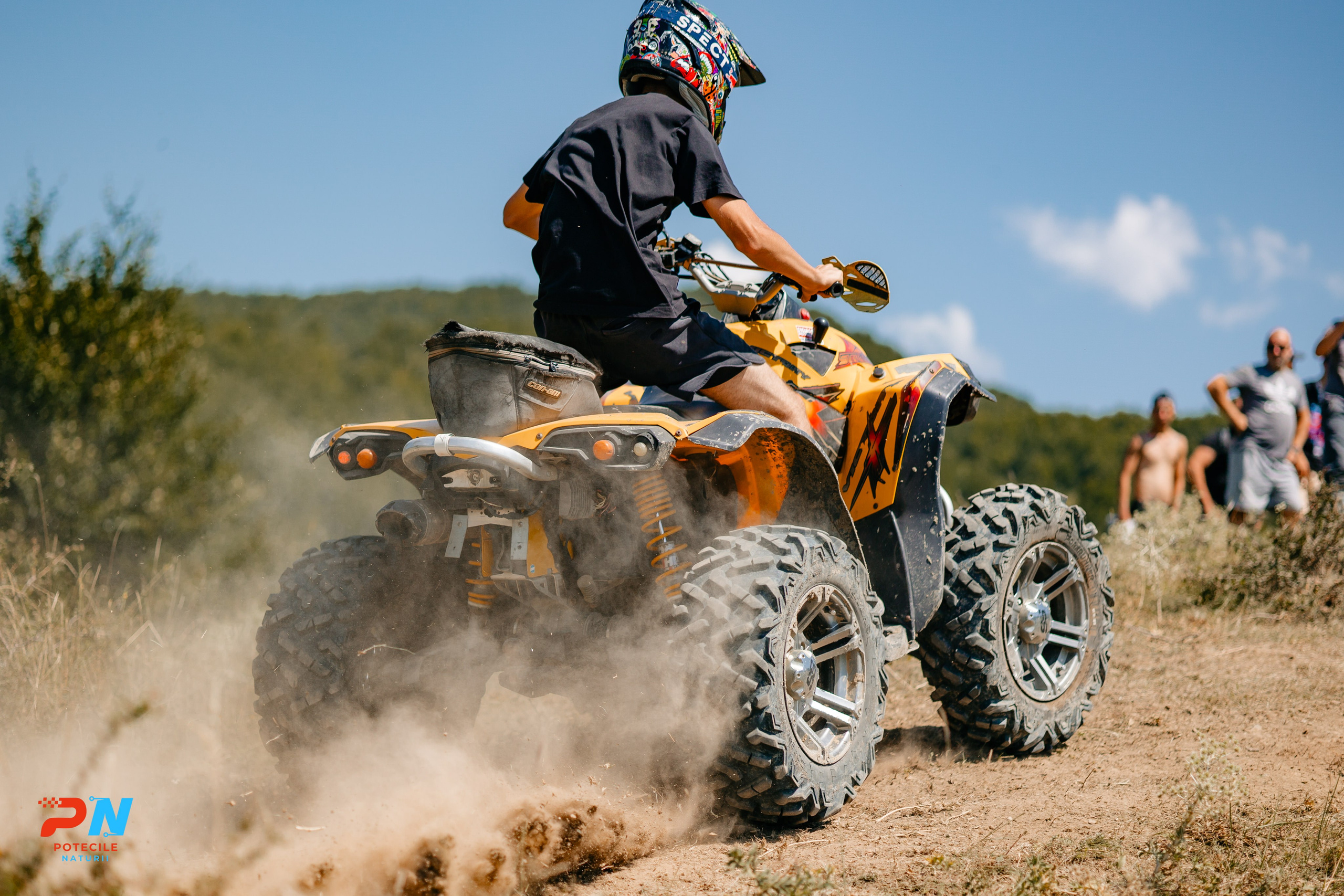 Potecile Naturii 2025. Raw Studio. Fotograful tau de nunta!