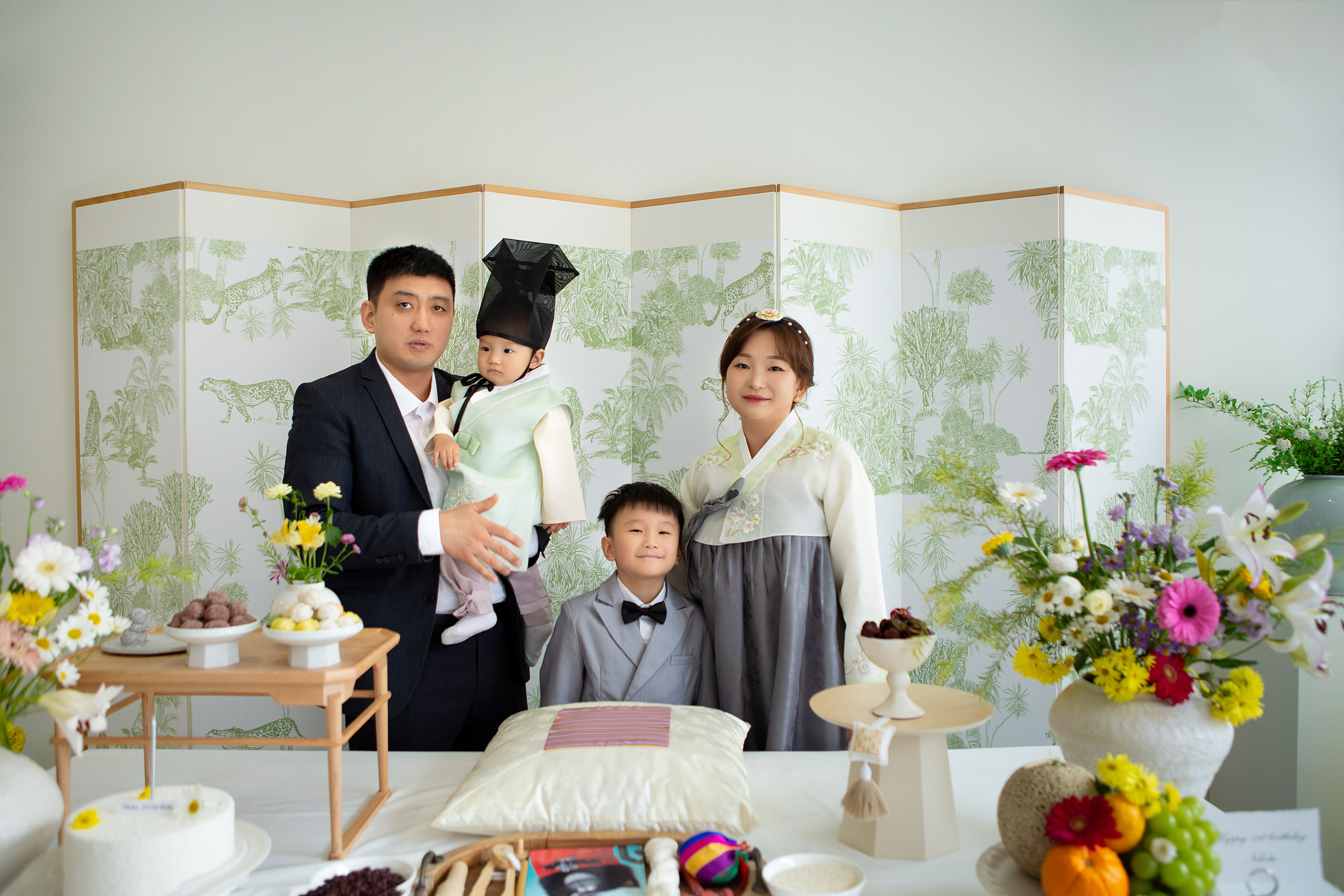 Никита в студии. Фотограф беременности, ньюборн и годовасиков в Корее Жанна Хан