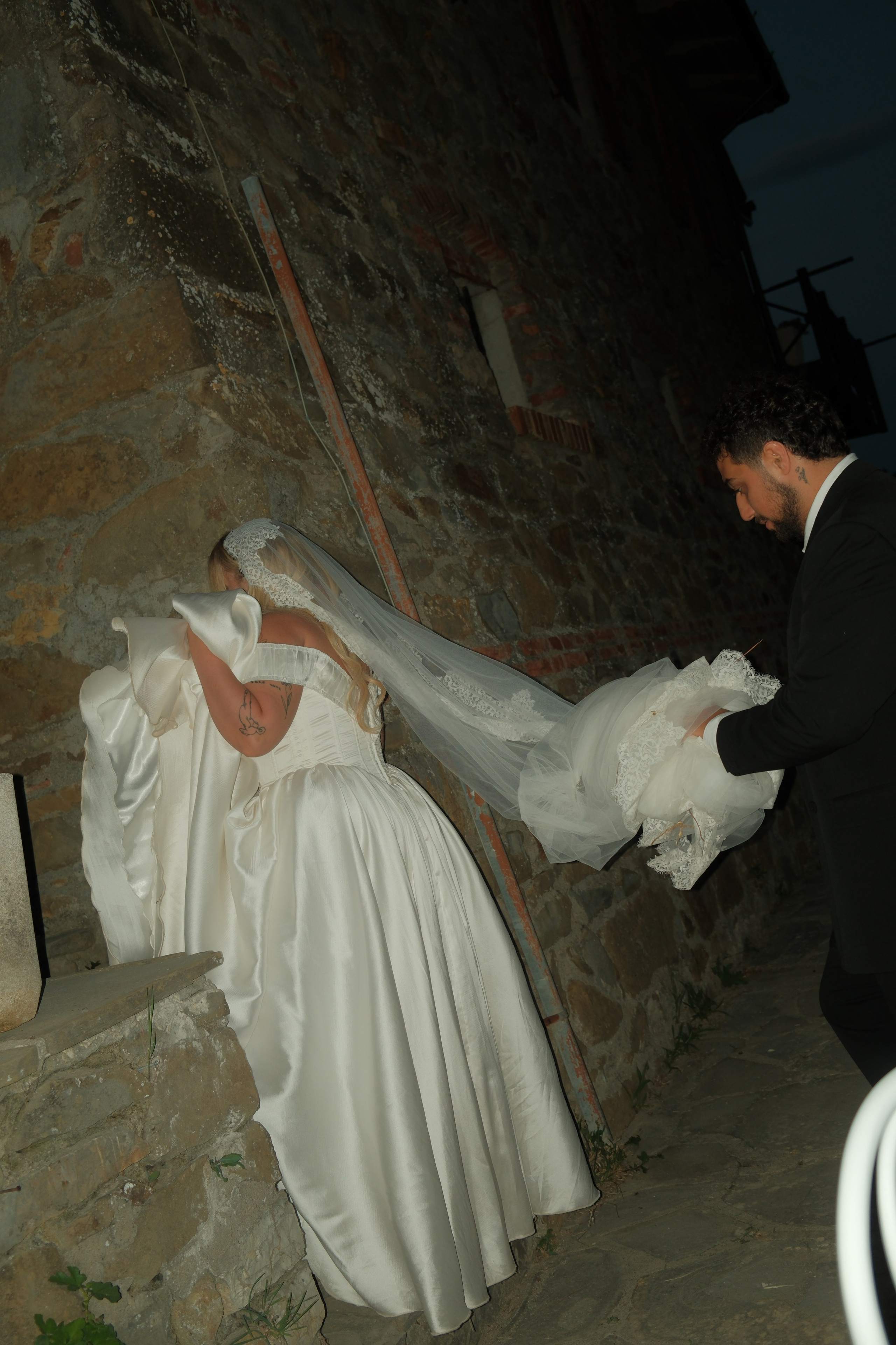 Sara Luca | Digital+Film wedding Photographer | Italy and Europe