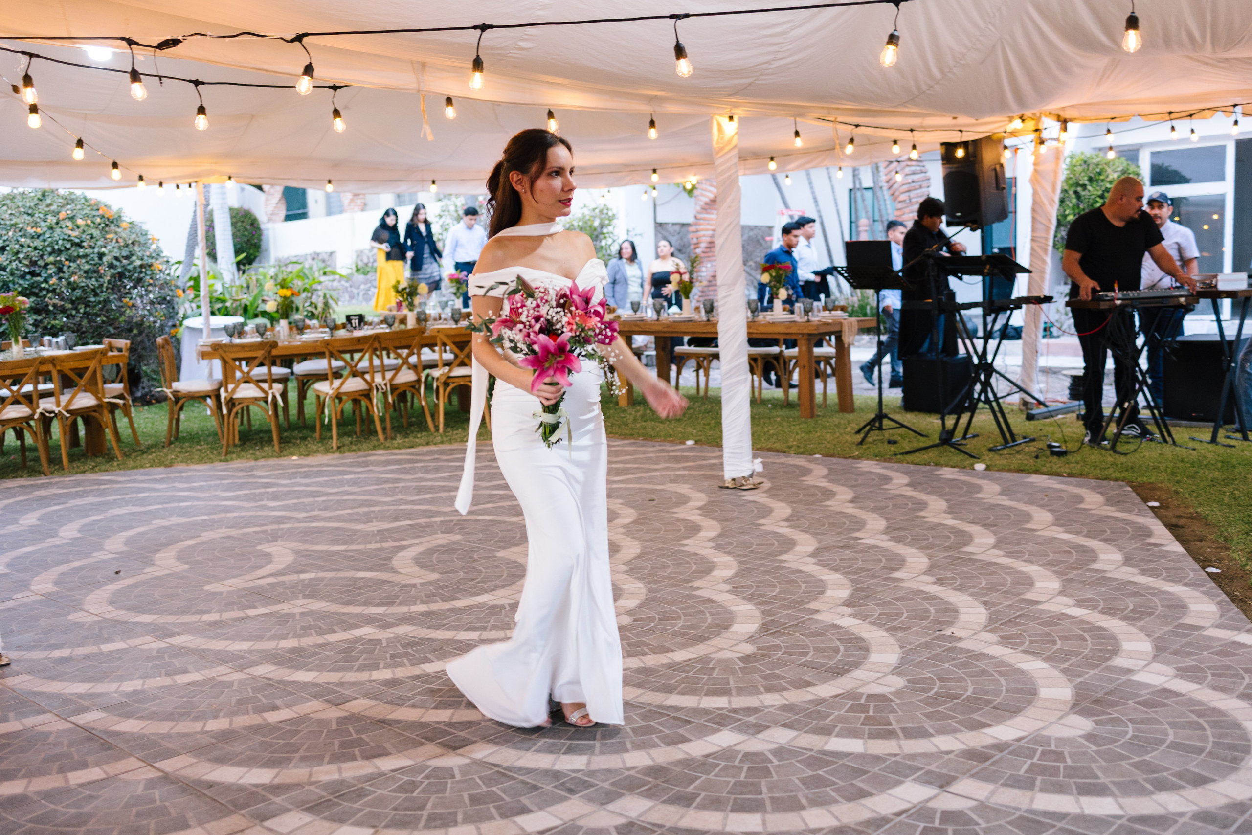 Marial y Daniel Civil y Revelacion. Principal