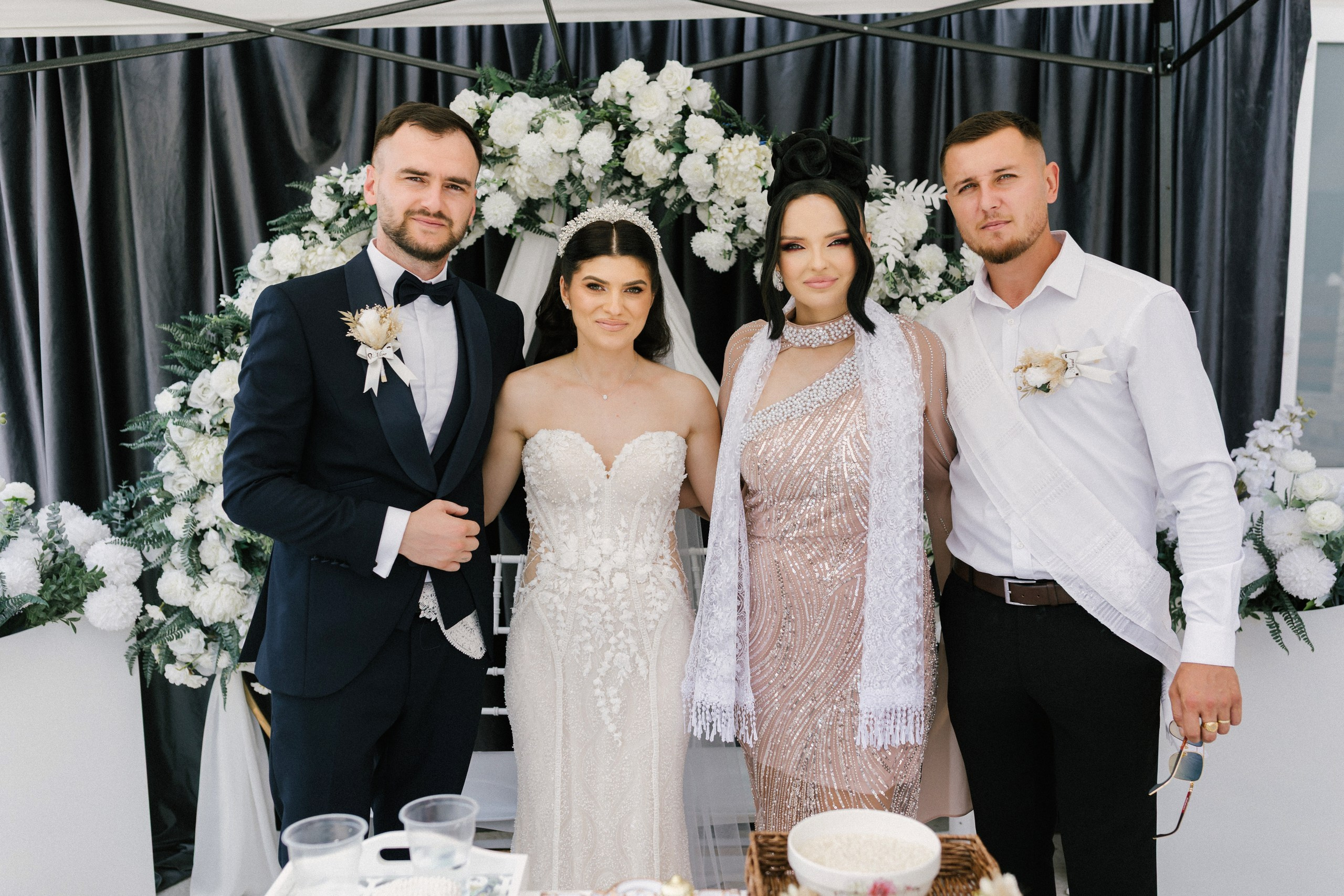 1. Mireasa Adriana în timpul pregătirilor de nuntă în Tudora Botoșani2. Costumul mirelui Ionuț fotografiat artistic în ziua nunții3. Prietenii mirelui la tradițiile de nuntă în Tudora4. Bărbieritul mirelui în cadrul obiceiurilor tradiționale de nuntă5. Fotografii de familie la biserică în ziua nunții6. Portret de familie cu mirii și copilul lor la nunta din Botoșani7. Primul dans al mirilor la Mariage Dor Baisa Botoșani8. Decor elegant de nuntă la Mariage Dor Baisa9. Emoții și tradiții la nunta din Tudora județul Botoșani10. Fotograf profesionist de nuntă în Botoșani surprinzând momente autentice - otograf-nunta-botosanifotograf-evenimente-botosanifotograf-profesionist-botosanifotograf-nunta-tudoranunta-tudora-botosanisedinta-foto-nunta-botosanipoze-nunta-botosanifotografii-nunta-tudorafotograf-cununie-religioasa-botosanibiserica-sfintii-imparati-constantin-si-elena-tudoramariage-dor-baisa-botosanirestaurant-nunta-botosanidansul-mirilor-mariage-dorpregatiri-mire-botosanipregatiri-mireasa-botosanitraditii-nunta-moldovaobiceiuri-nunta-tudorafotograf-familie-nunta-botosaniportret-miri-botosanigalerie-foto-nunta-botosanialbum-foto-nunta-botosaninunta-eleganta-botosaninunta-cu-traditii-botosanifotograf-premium-nunta-botosaniservicii-foto-video-botosanipoveste-de-nunta-botosanifotograf-documentar-nuntafotograf-natural-emotionalmiri-ionut-si-adriananunta-autentica-tudora -otograf-nunta-botosanifotograf-nunta-tudoranunta-tudora-botosanifotograf-evenimente-botosanifotograf-profesionist-botosaniservicii-foto-video-botosanigalerie-foto-nunta-botosanialbum-foto-nunta-botosani - nunta-autentica-botosaninunta-cu-traditii-botosanipoveste-de-nunta-botosanifotografii-emotionante-nuntamomente-autentice-nuntafotografie-documentara-nuntafotograf-natural-nunta- pregatiri-miri-tudorabiserica-tudora-botosanicununie-religioasa-tudoramariage-dor-baisa-botosanipetrecere-nunta-botosanivalsul-mirilor-botosani - alino-foto-studio-botosaniionut-si-adriana-nunta-tudorafotograf-alin-chirila-botosani