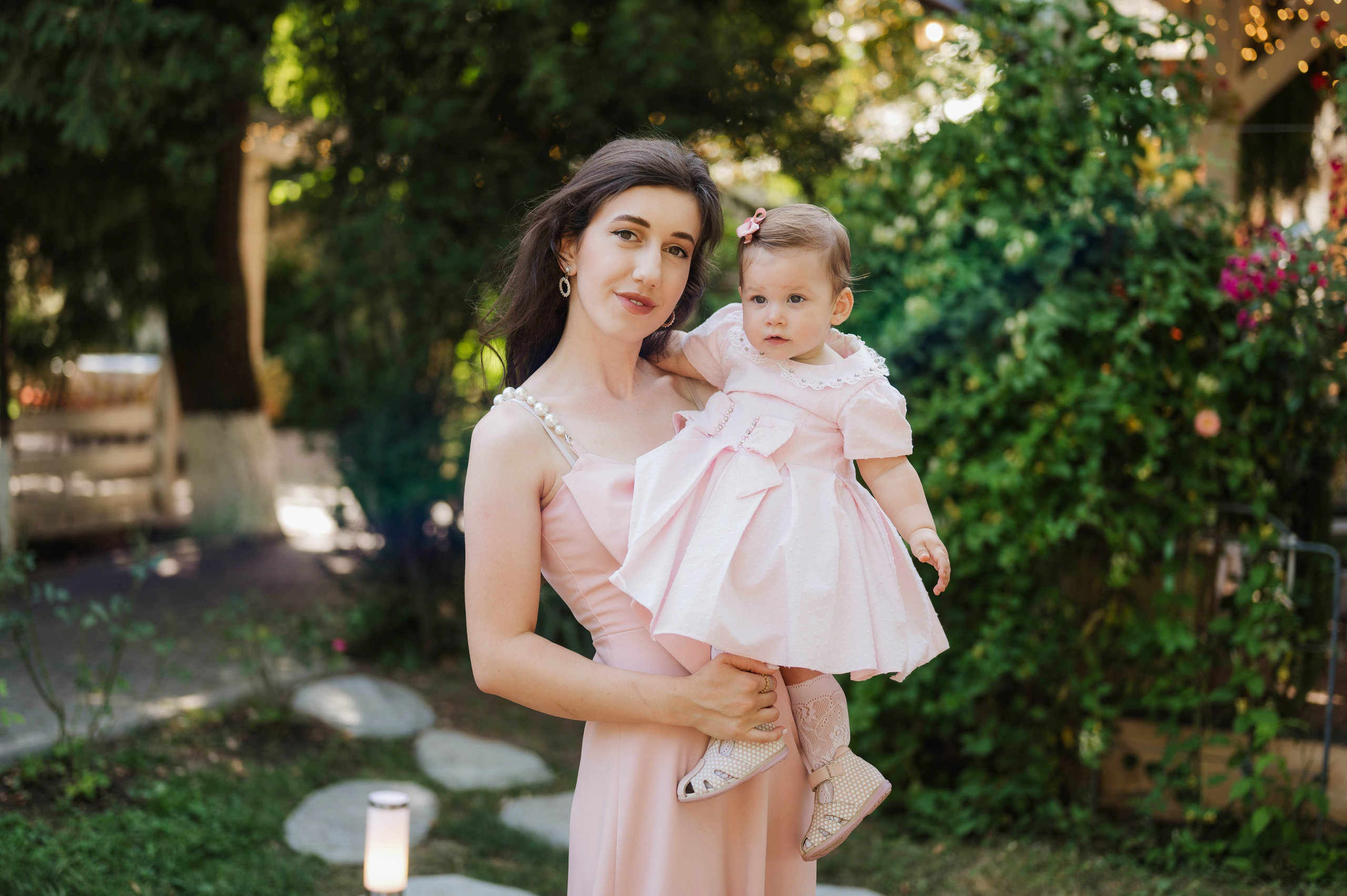 Turta/Mot. Amintirile tale merită mai mult decât o fotografie. Merită o poveste