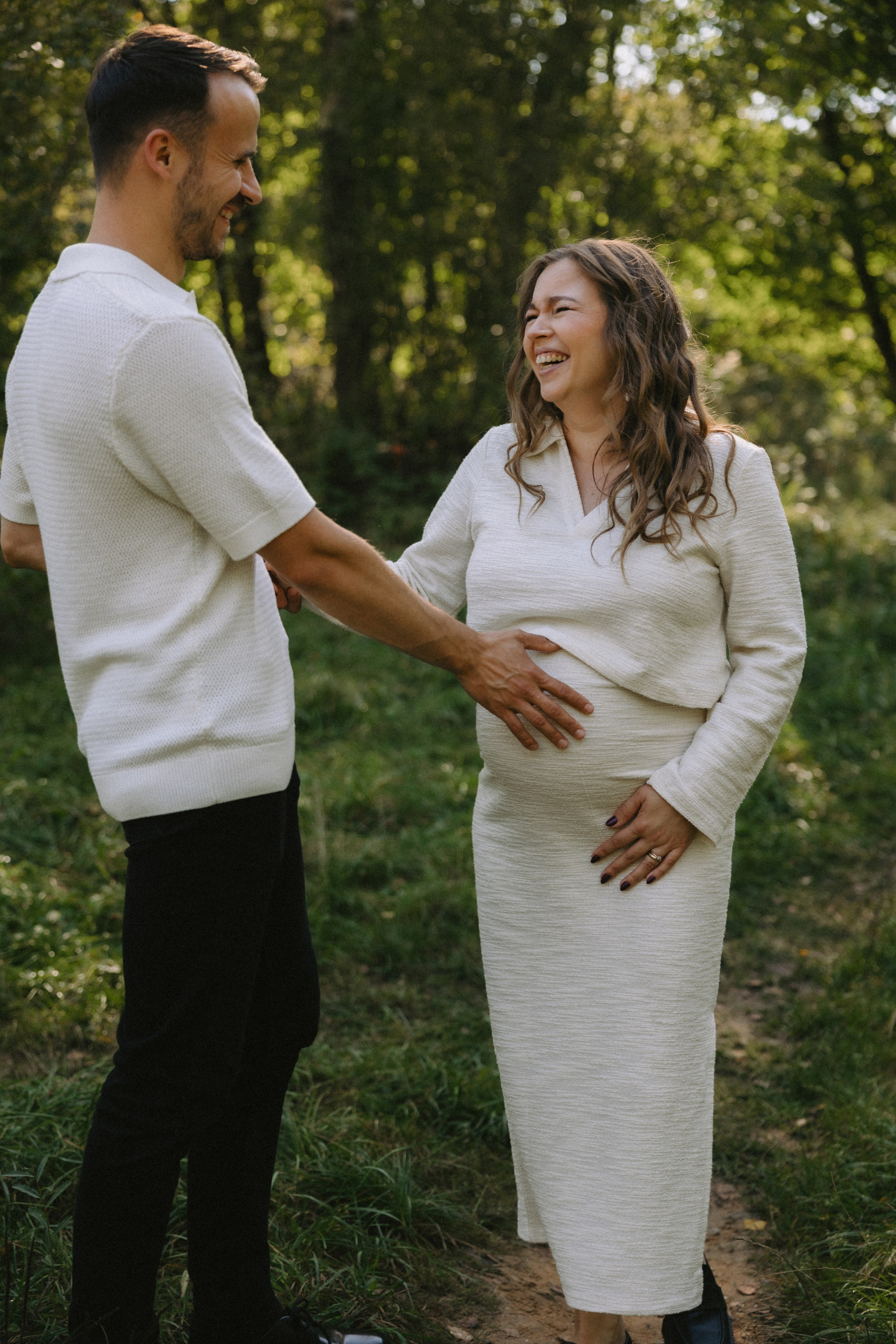 Sigita ir Artūras | Pabėgimas į gamtą ir aštrūs šešėliai. Vestuvių ir šeimų fotografė Lena Bondarenko / belove photo