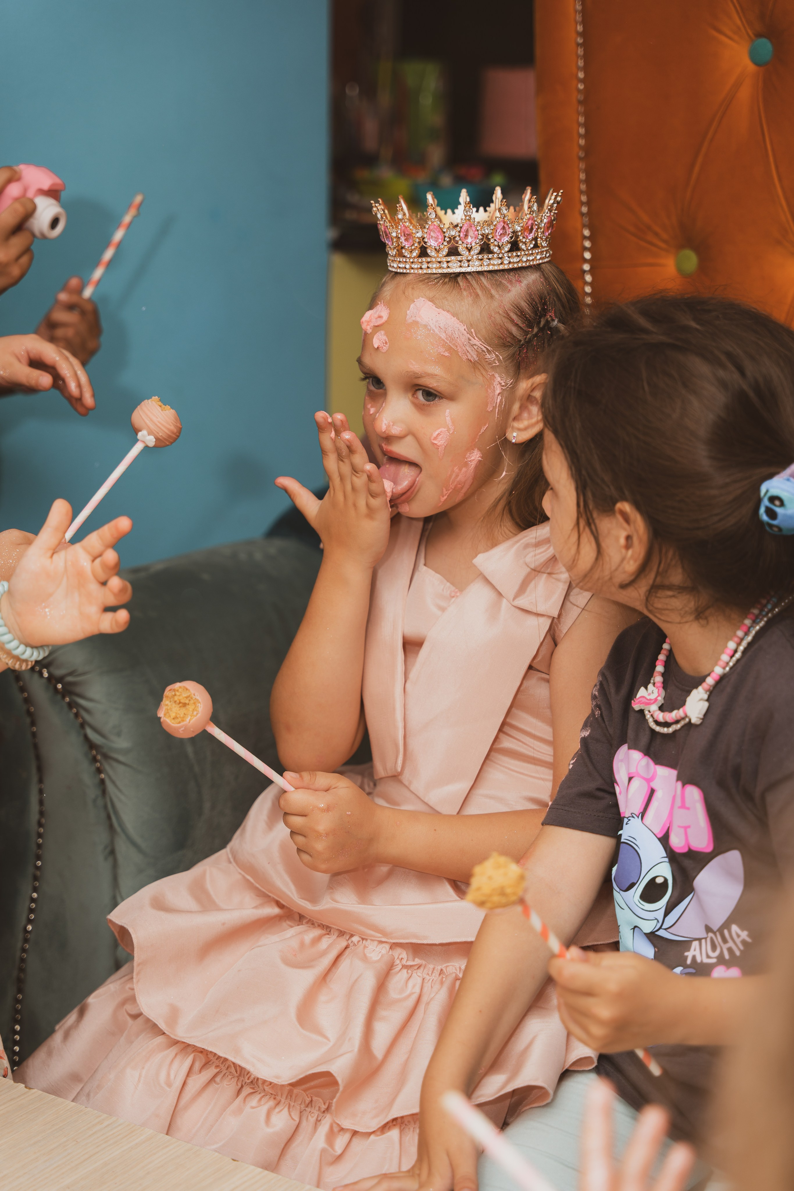 Roðendani. Porodični fotograf