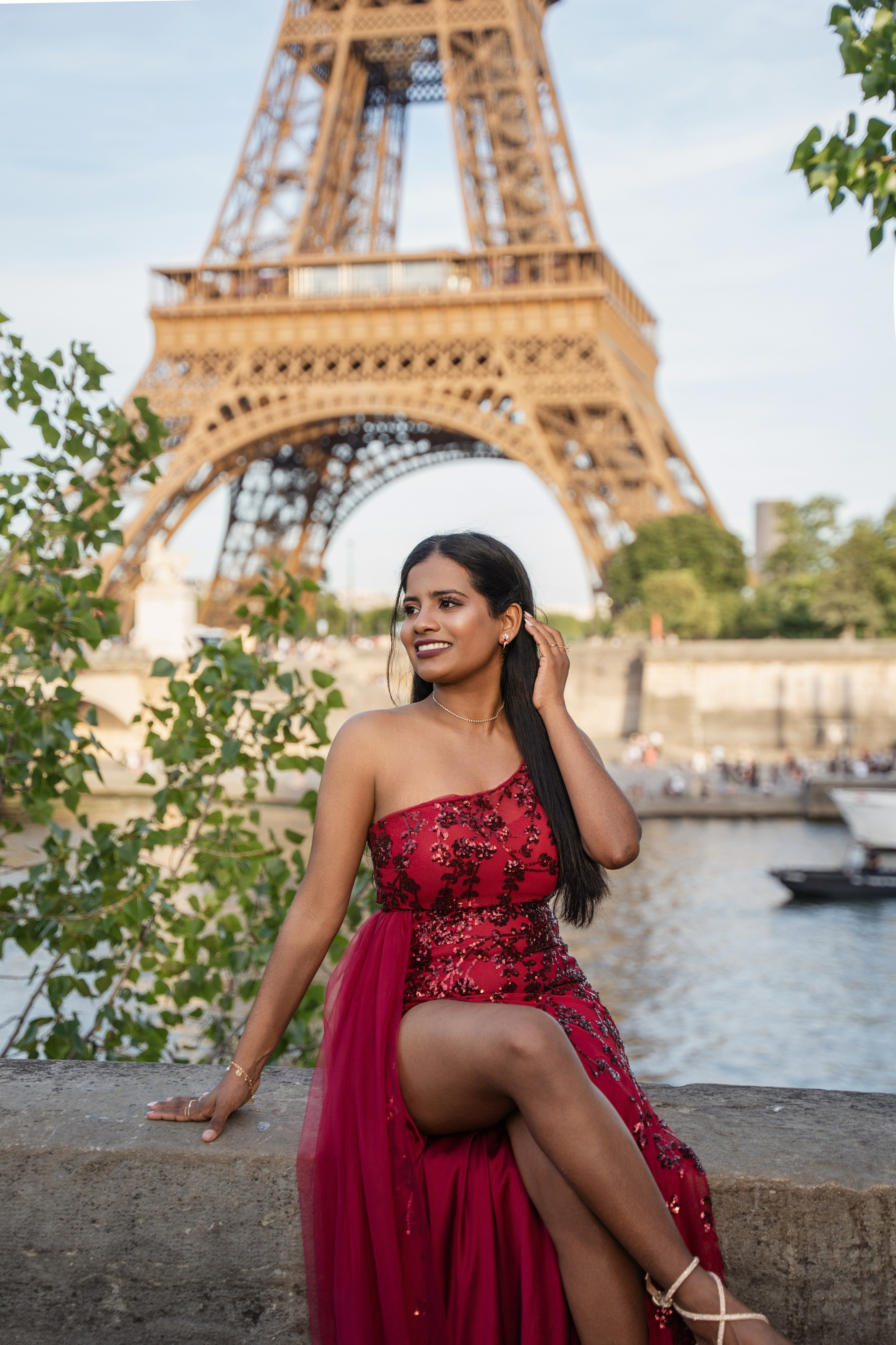 Richa (1 hour). Photographer in Paris|Solo and groups, portraits & content, couples photo-shoot in Paris at the best locations
