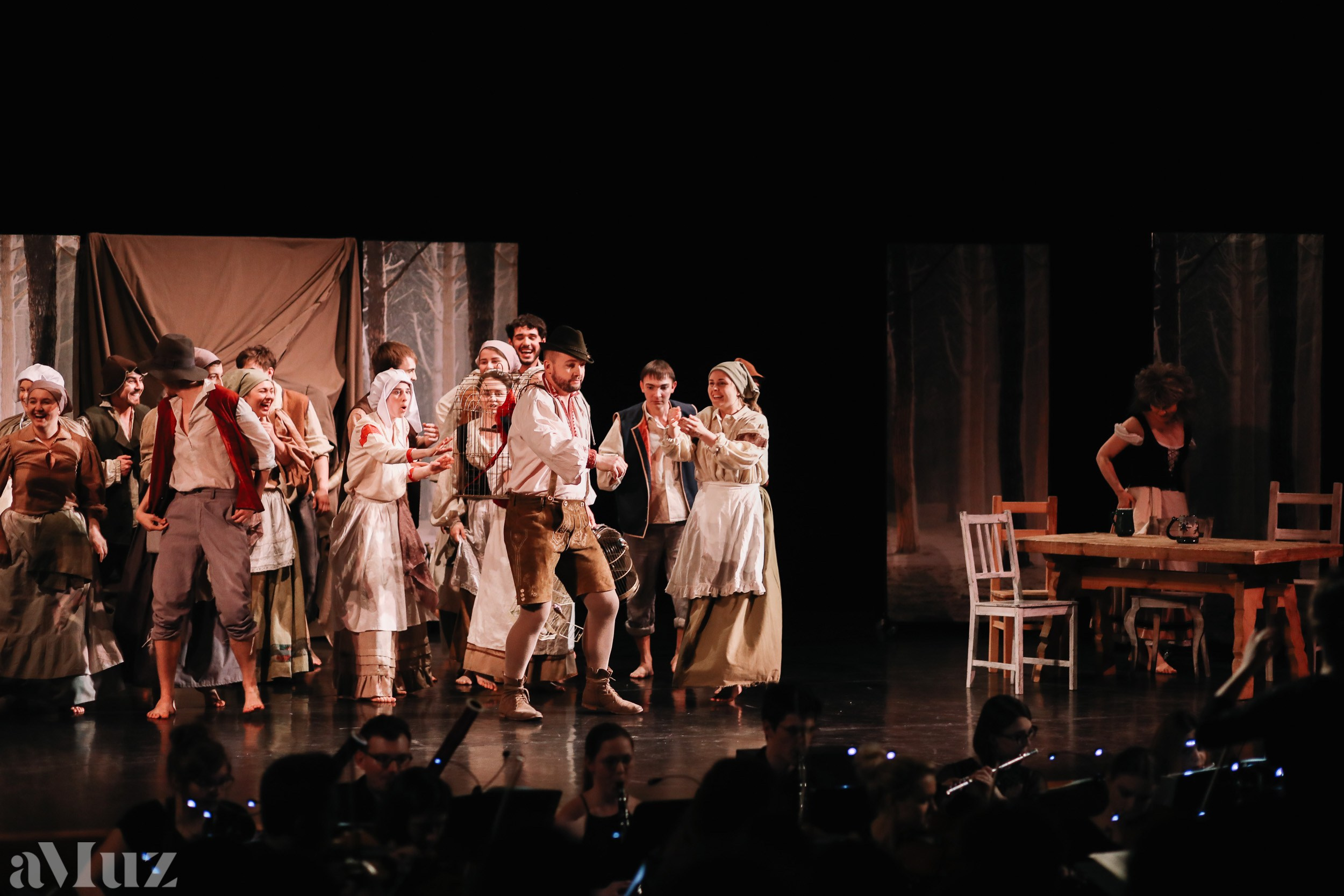 Opera Łąkowa. Fotograf Ślubny Warszawa - Sesje Biznesowe Rodzinne Eventy