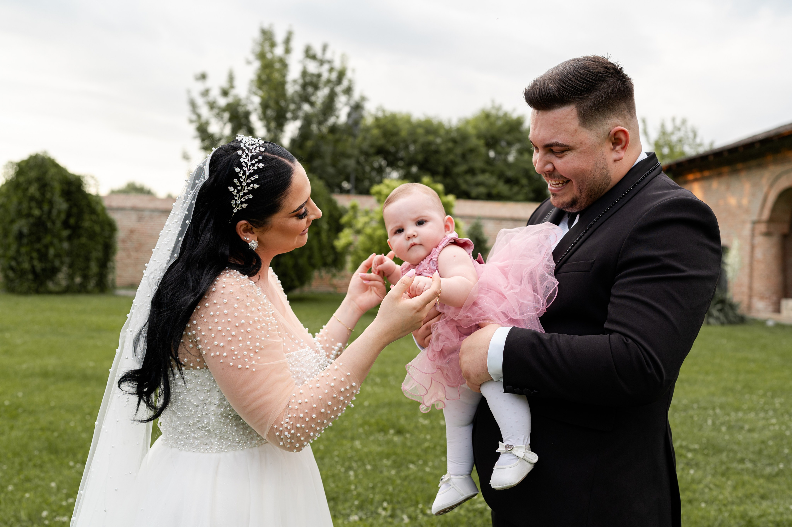 Nuntă - Gabriela și Alexandru. ALB — Alexandru-Laurențiu Bîrsan | Fotograf în București