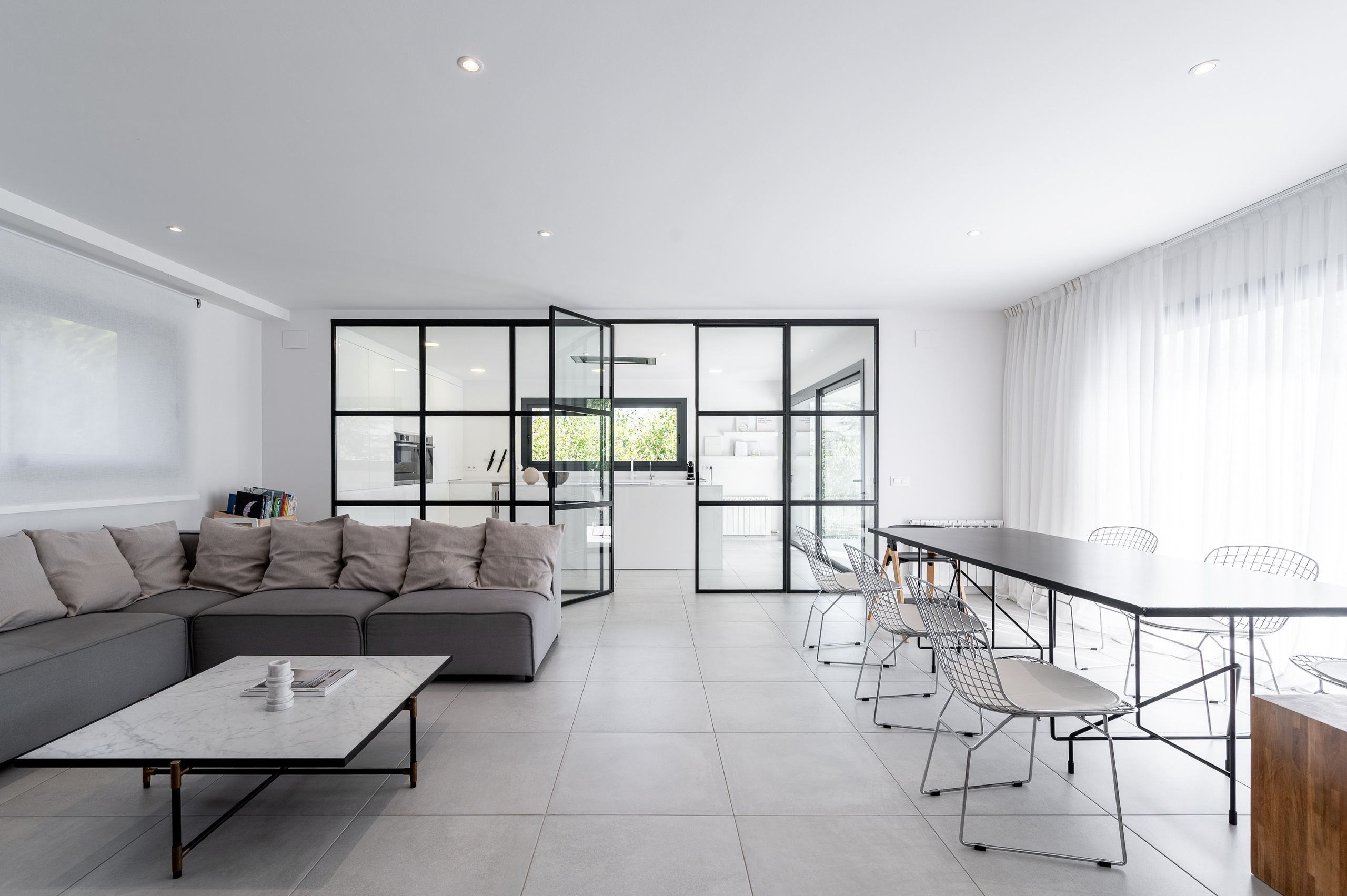 Interiores. Photographer, designer, contentmaker Ivan Batin