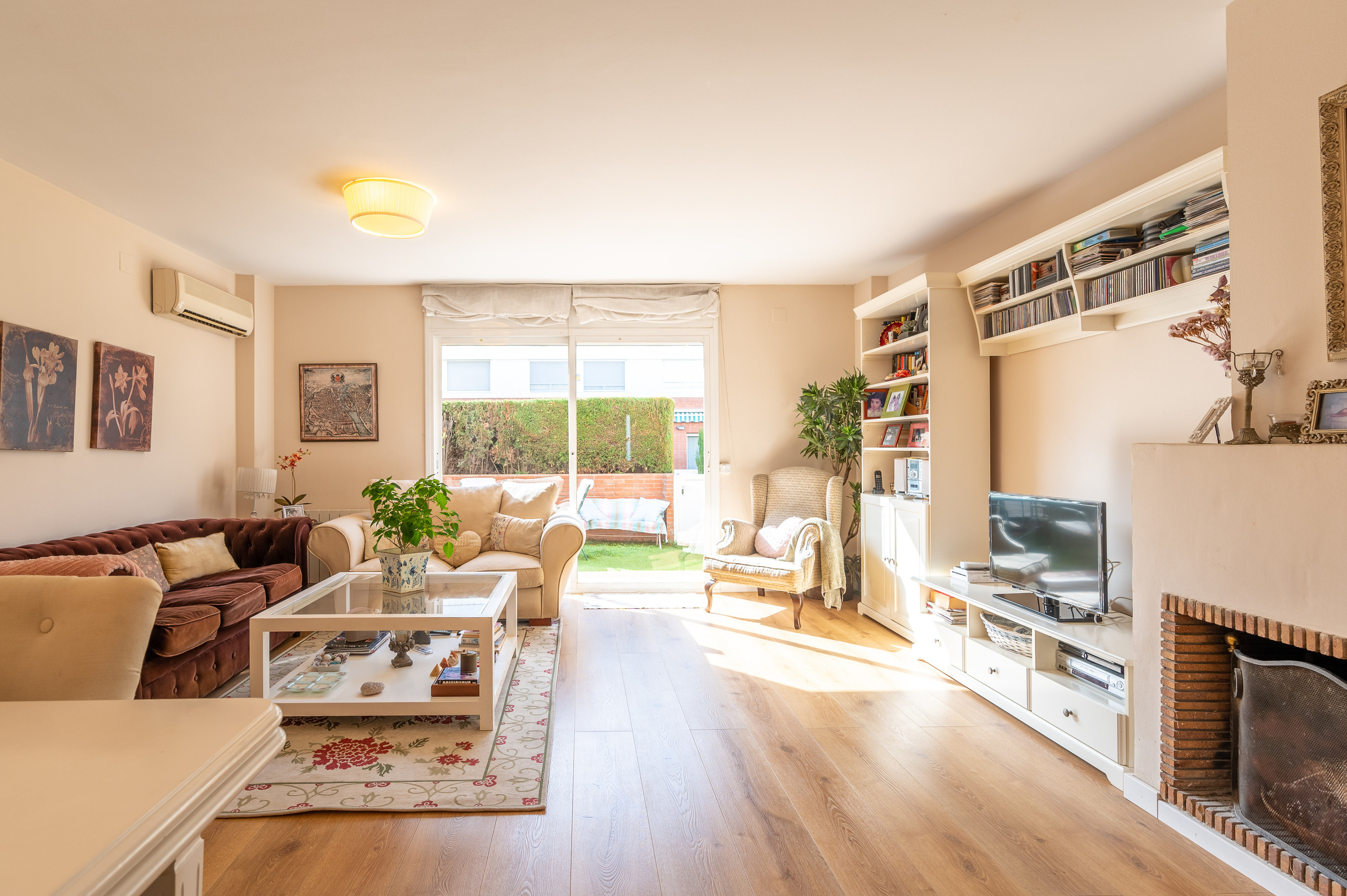 Interiores. Photographer, designer, contentmaker Ivan Batin