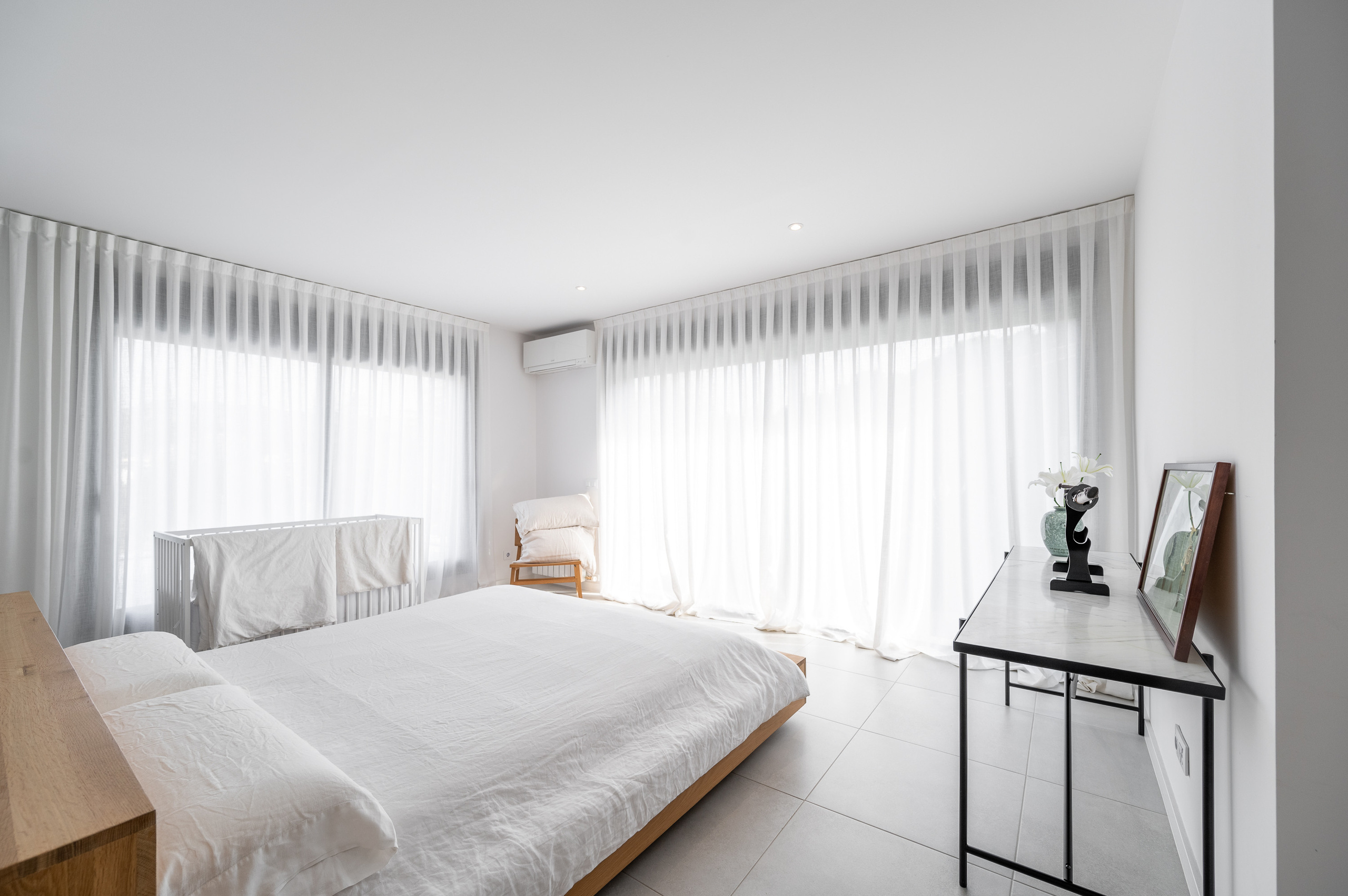 Interiores. Photographer, designer, contentmaker Ivan Batin