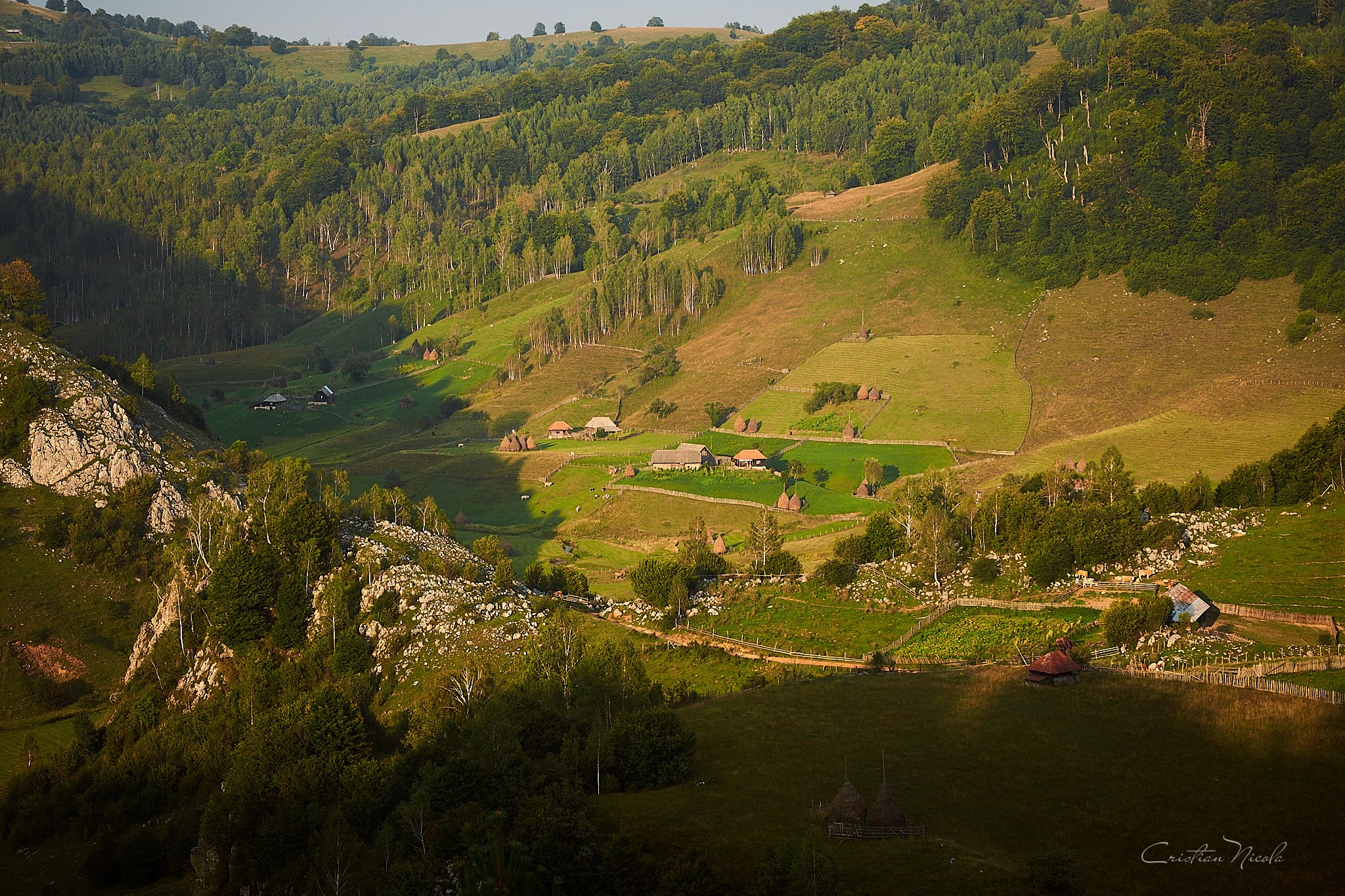 Fundătura Ponorului, jud. Humedoara. Pagina principală