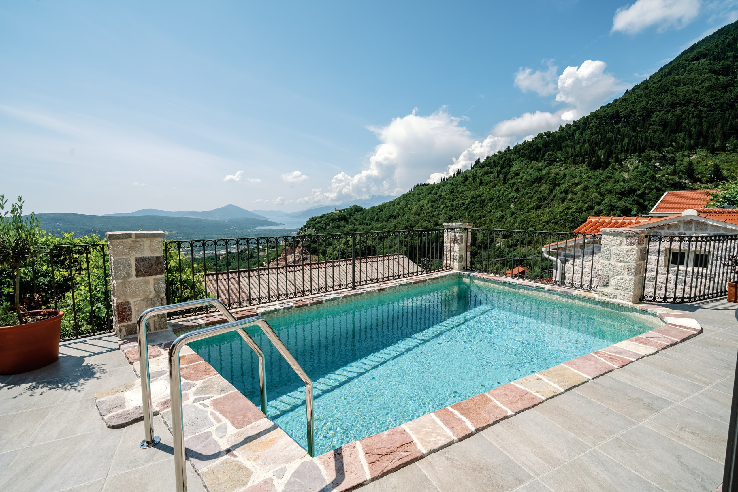 Real Estate Photography. Montenegro. EVAN ARISTOV WEDDING PHOTOGRAPHY — Seattle Wedding Photographer