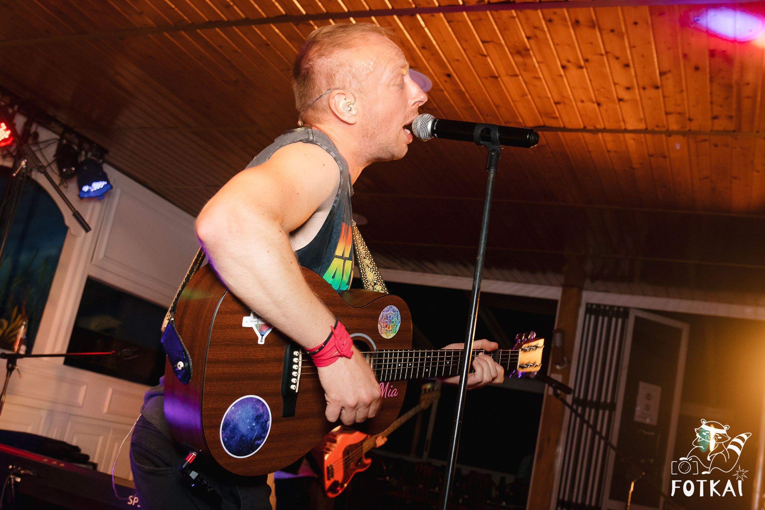 Ultimate Coldplay en Restaurante Los Cucalos: Reportaje fotográfico 17.09.25 | FOTKAI