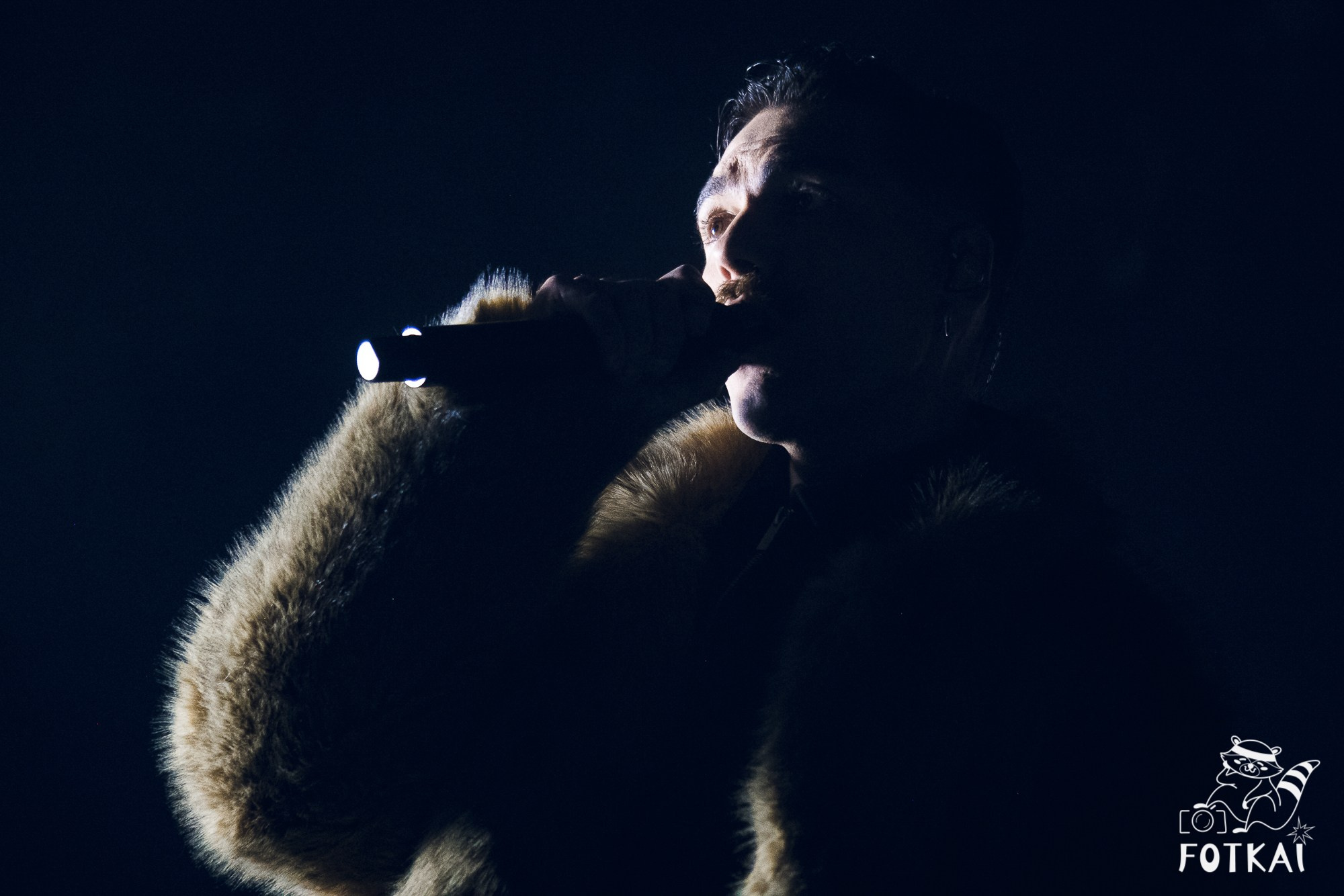 Фотоотчёт с концерта Miss Caffeina 27 марта 2026 в Аликанте | FOTKAI