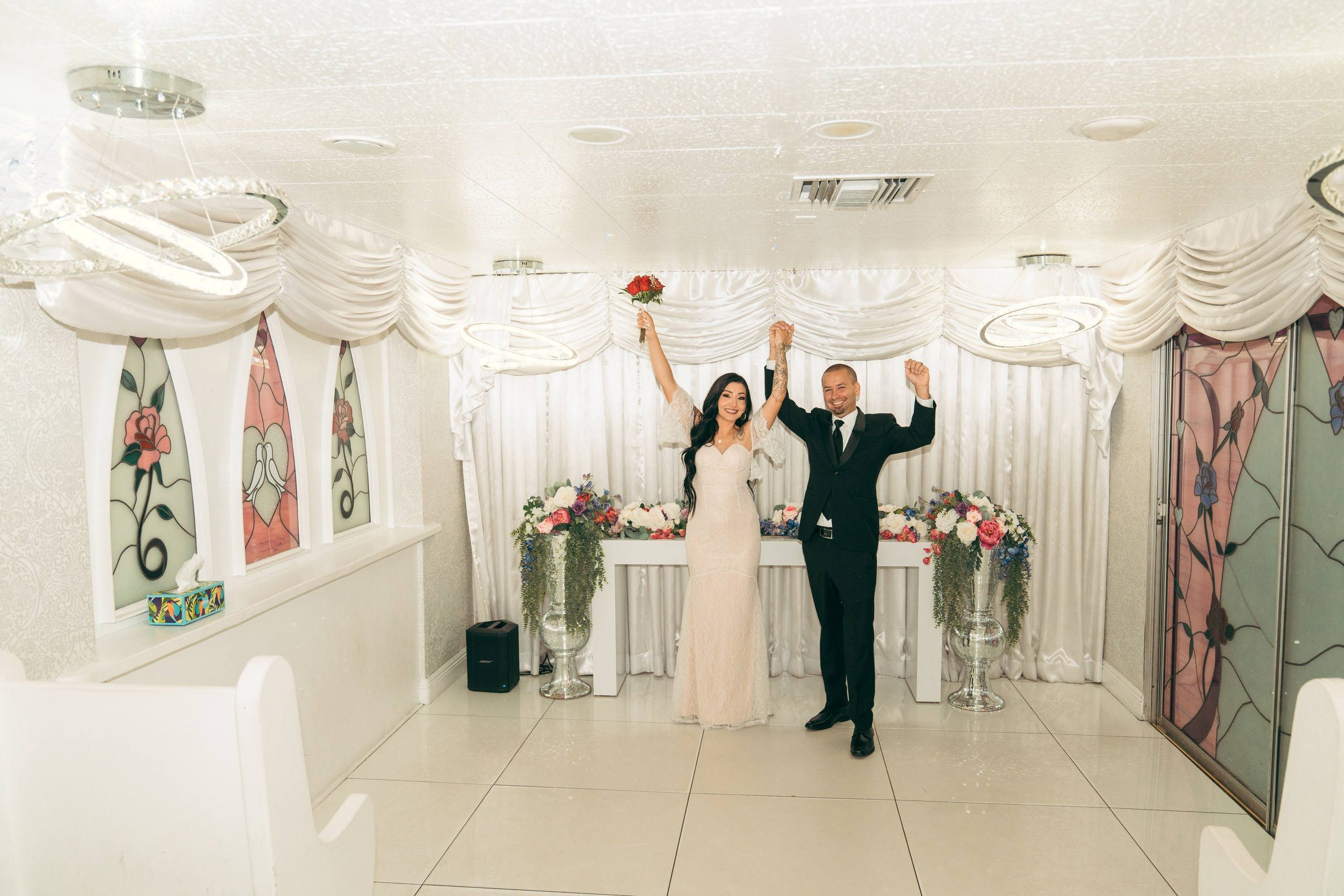 Jessica&Dakoda. Wedding & elopement photographer Viktoriya Kravtsov. Las Vegas